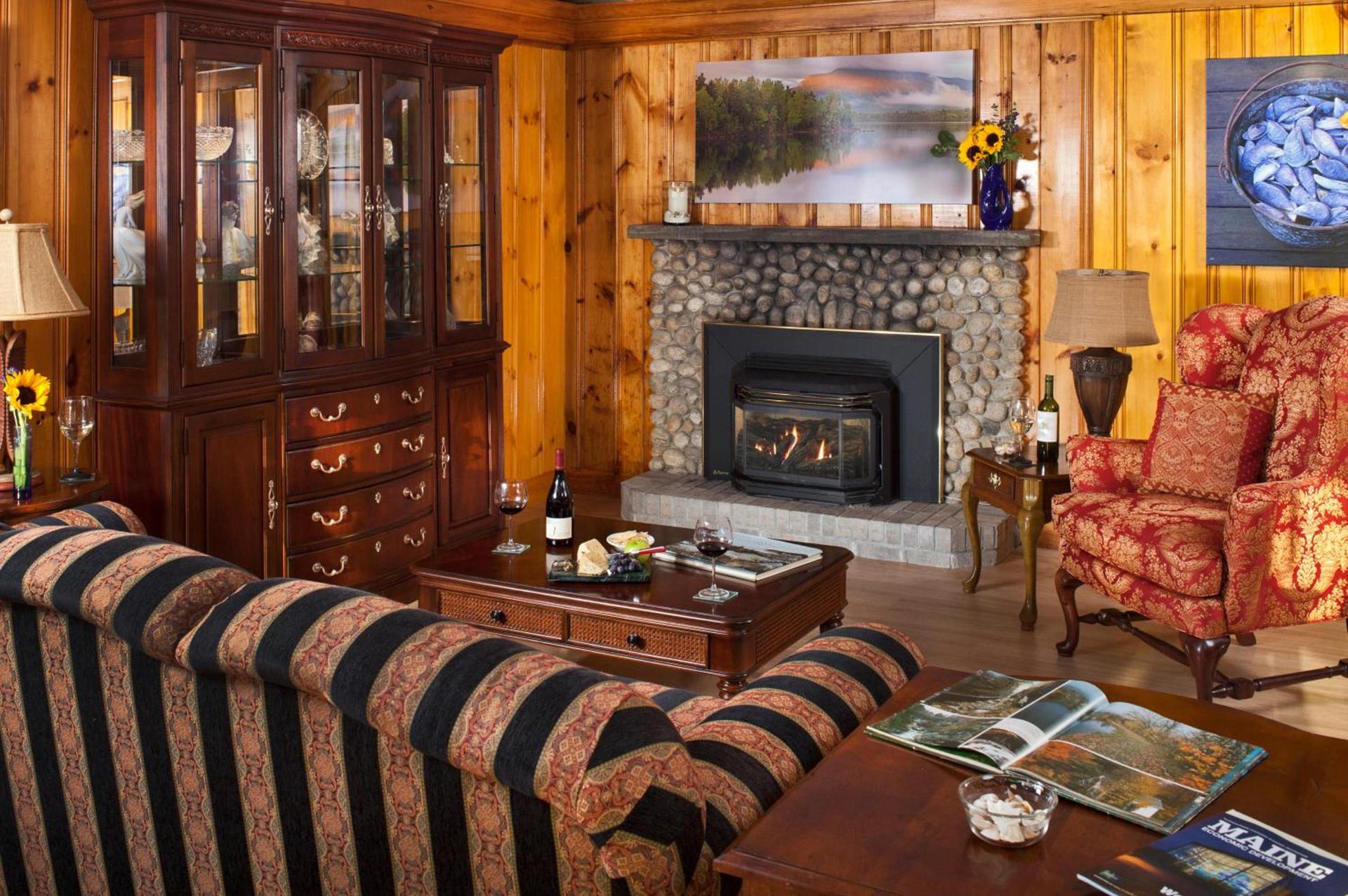 Wolf Cove Inn photo 37