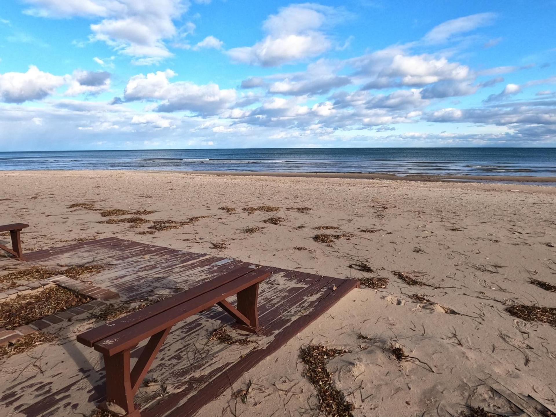 Sunrise Beach Oscoda @ Surfside photo 5