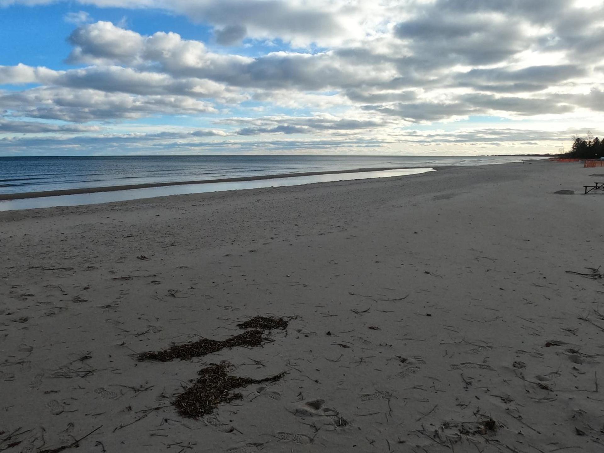 Sunrise Beach Oscoda @ Surfside photo 16