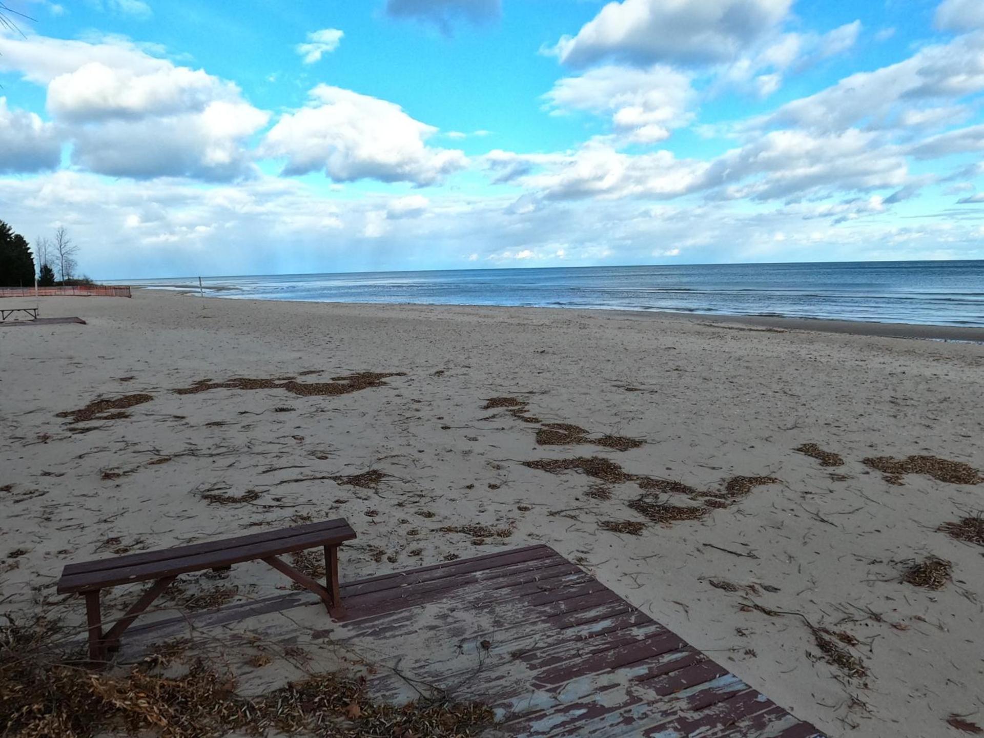 Sunrise Beach Oscoda @ Surfside photo 13