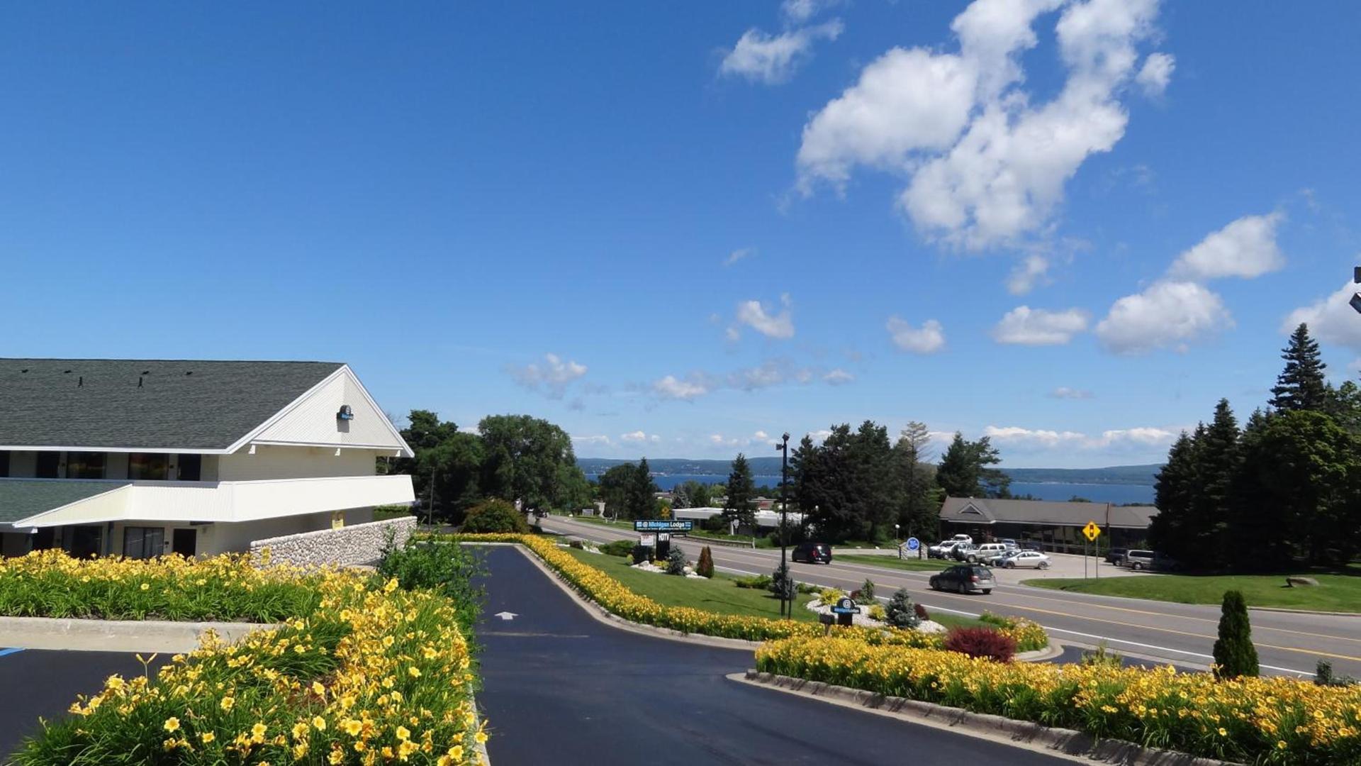 Baymont by Wyndham Petoskey photo 20