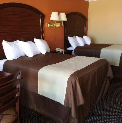 Americas Best Value Inn Schulenburg photo 5