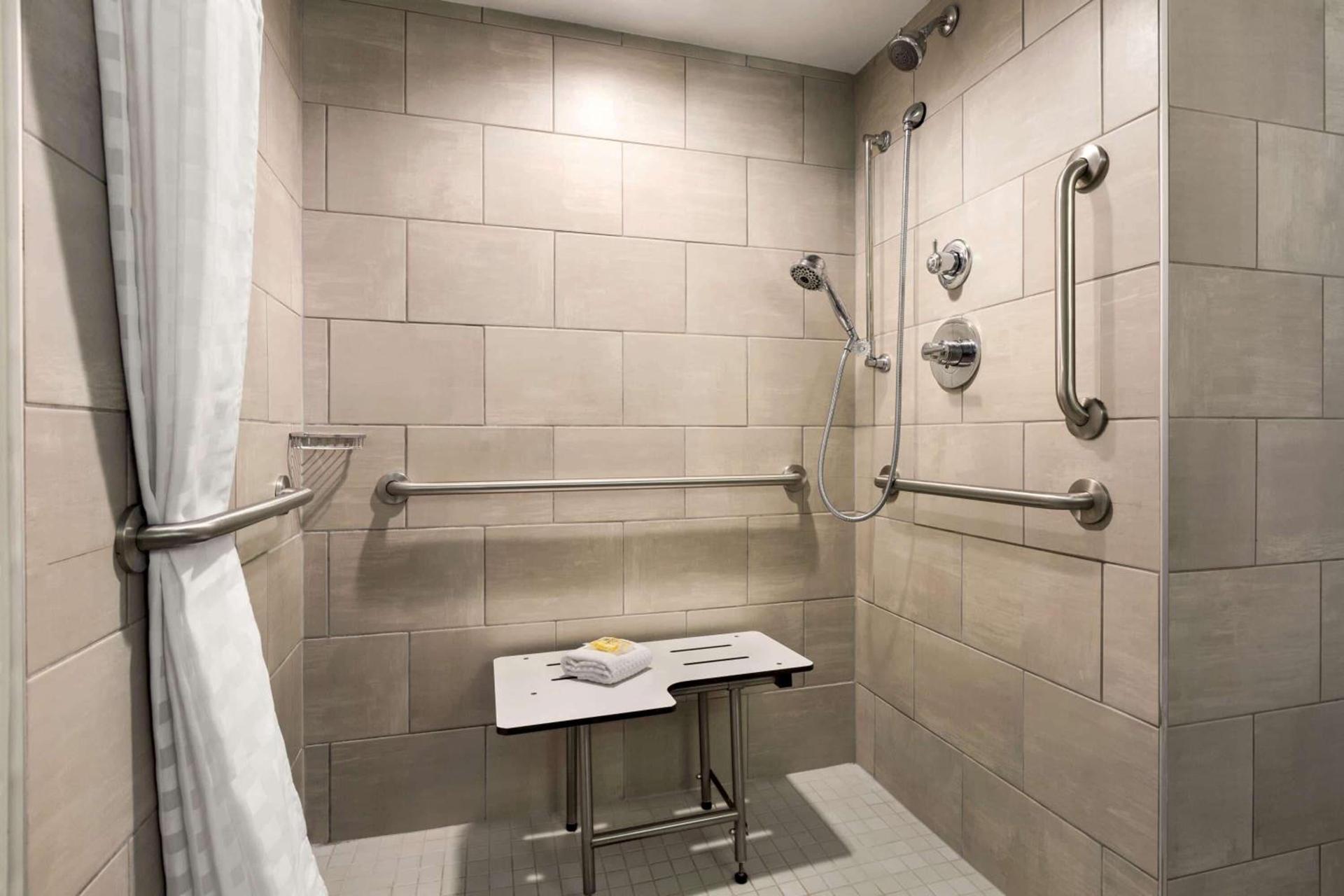 Wyndham Fort Smith City Center photo 20