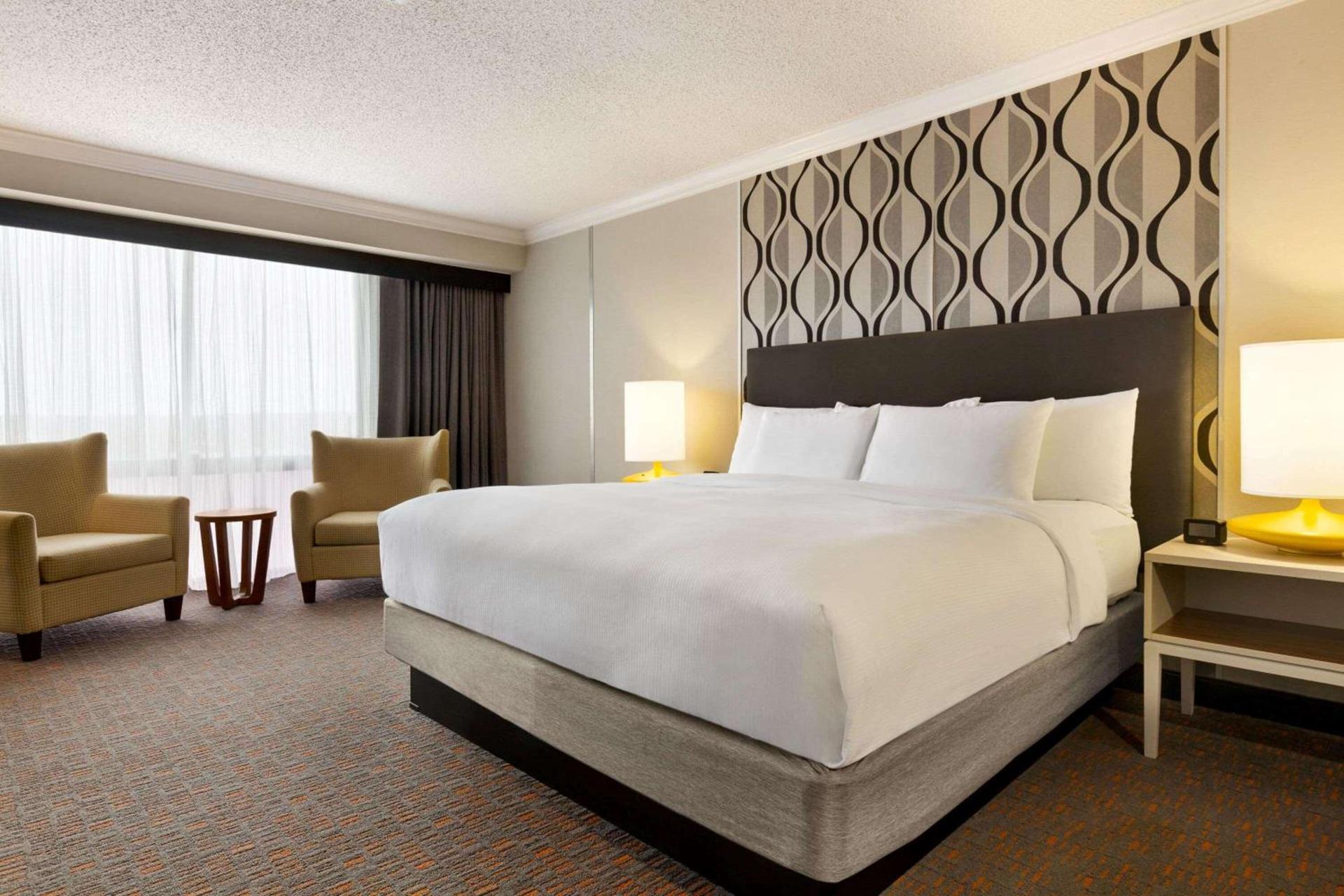 Wyndham Fort Smith City Center photo 28