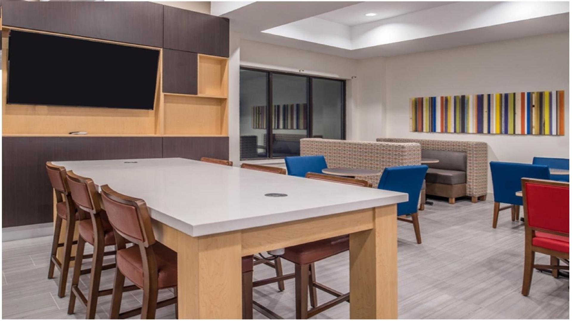 Holiday Inn Express Hotel & Suites La Place by IHG photo 12