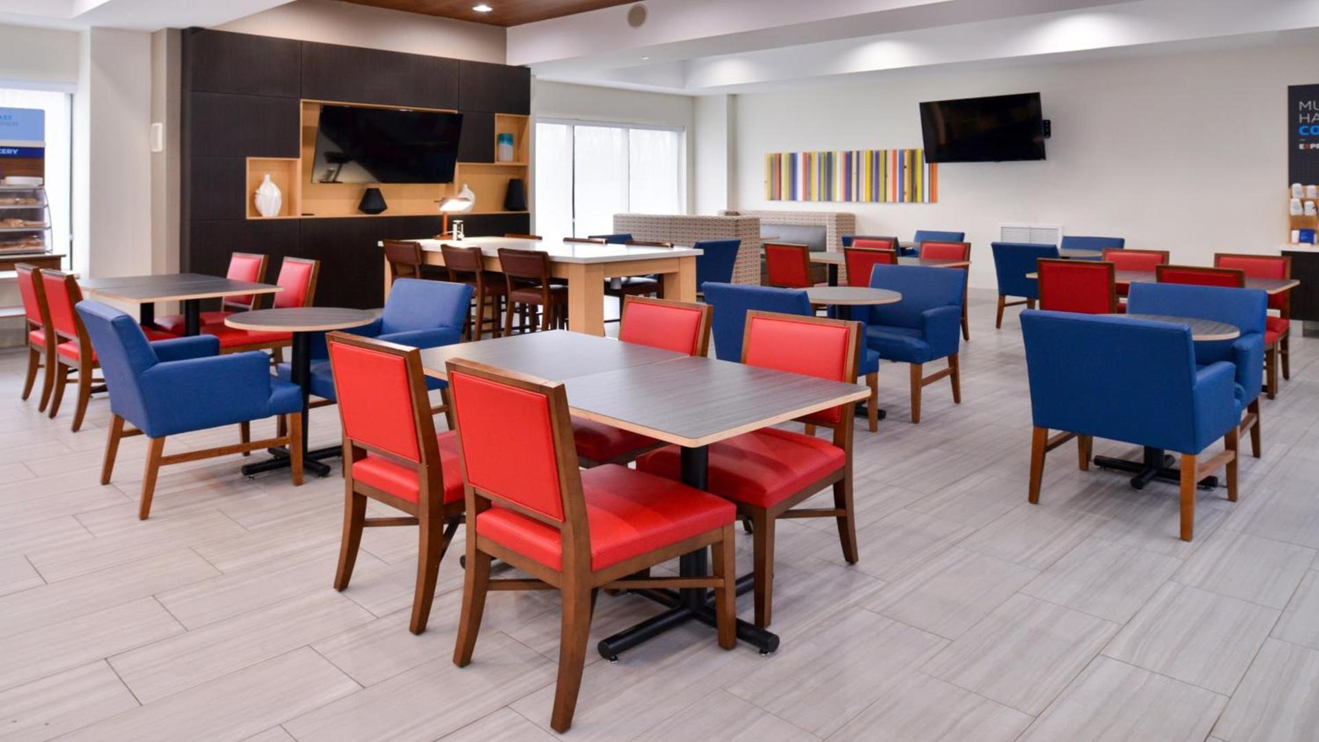 Holiday Inn Express Hotel & Suites La Place by IHG photo 4