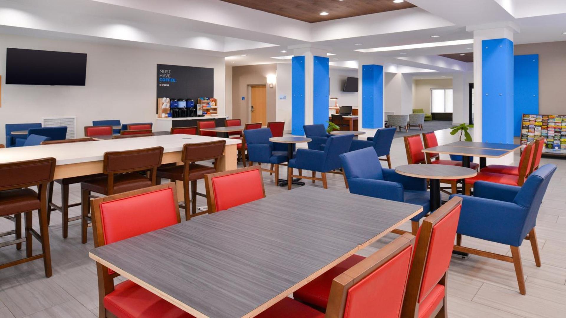 Holiday Inn Express Hotel & Suites La Place by IHG photo 8