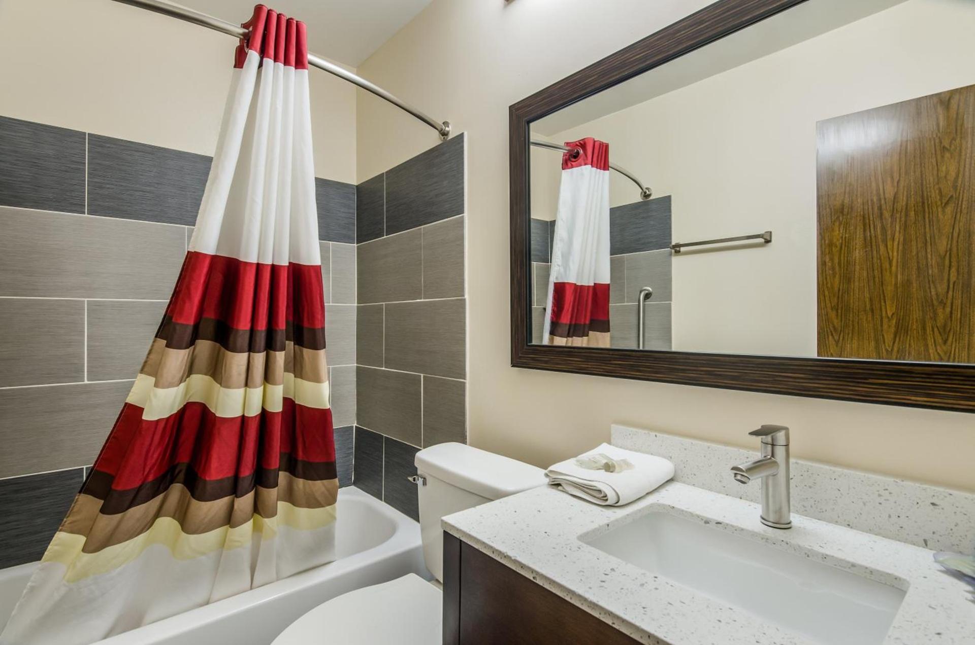 Red Roof Inn Madison Heights, VA photo 32