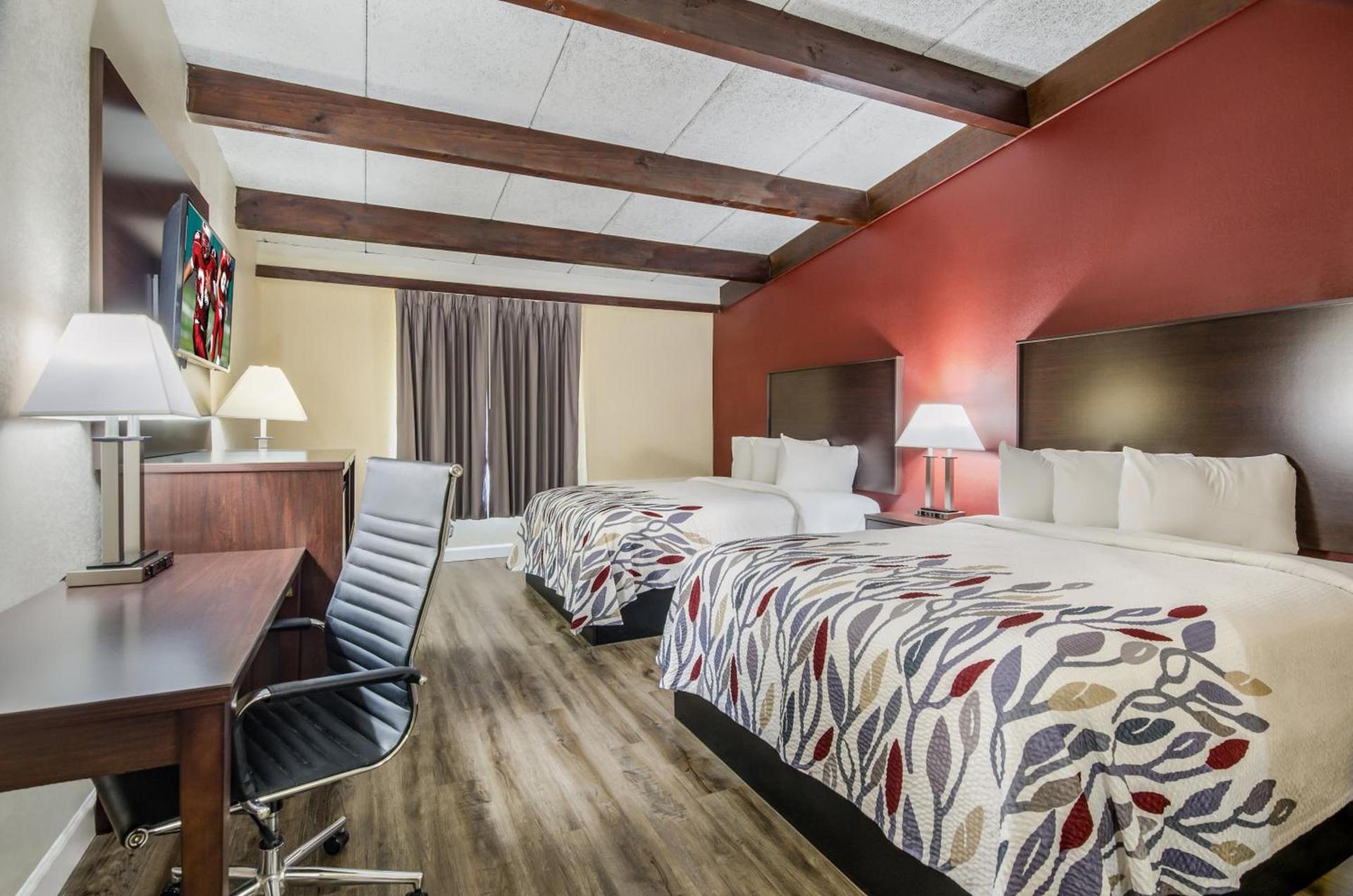 Red Roof Inn Madison Heights, VA photo 25
