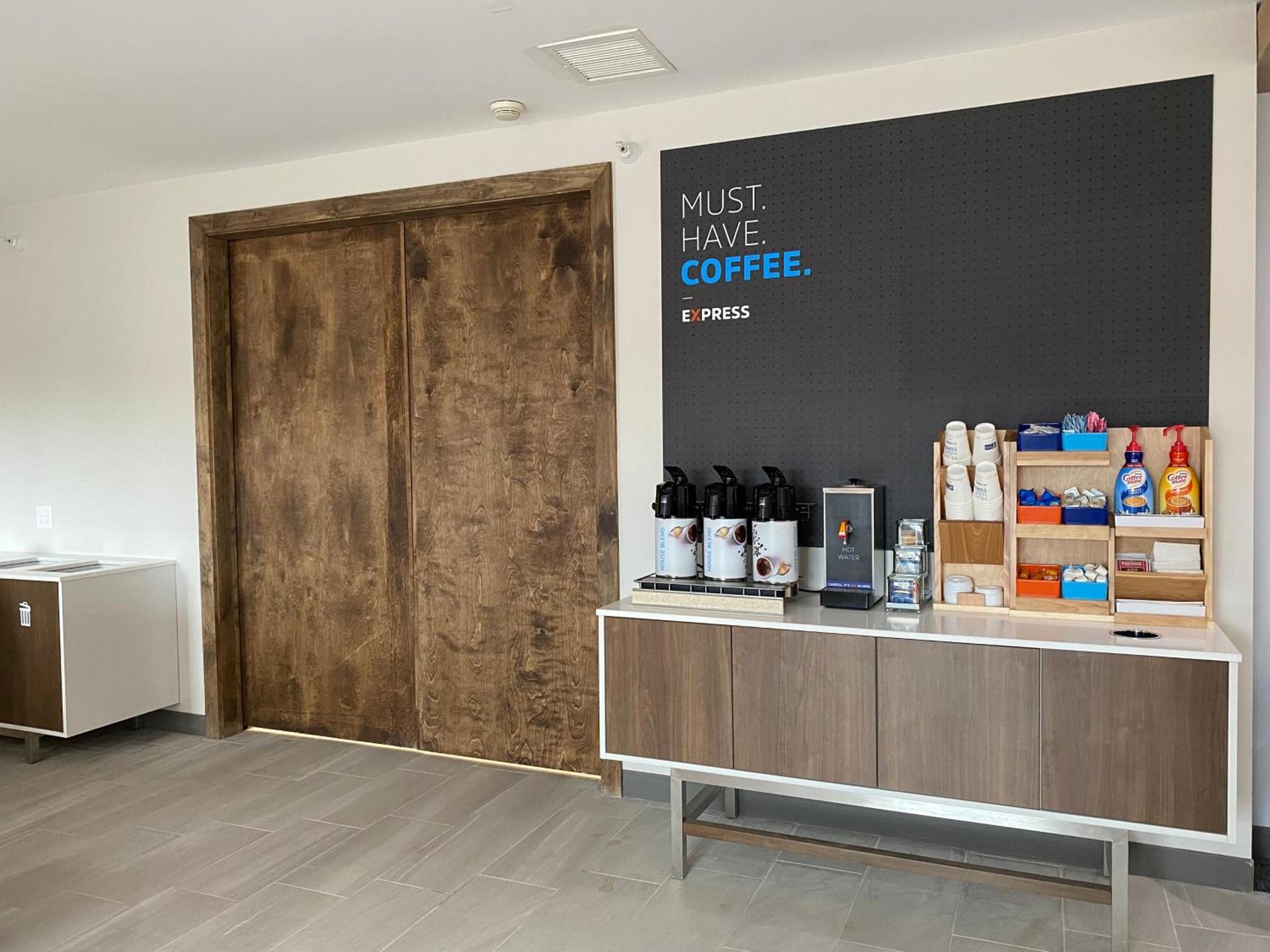 Holiday Inn Express Plymouth by IHG photo 17