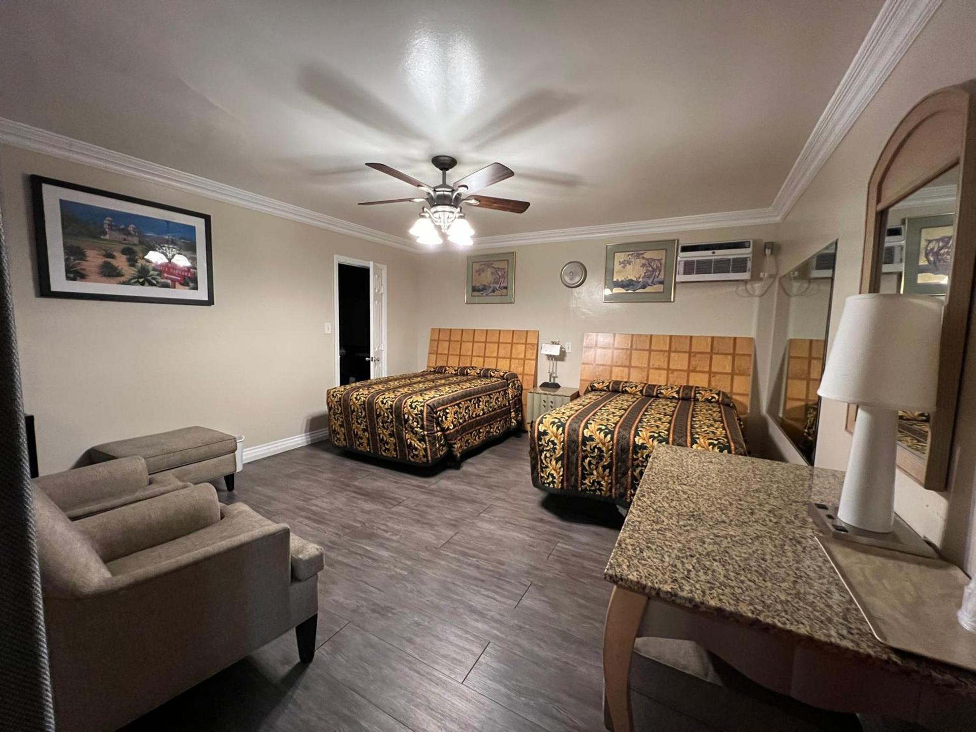 Flamingo Motel Oxnard photo 30