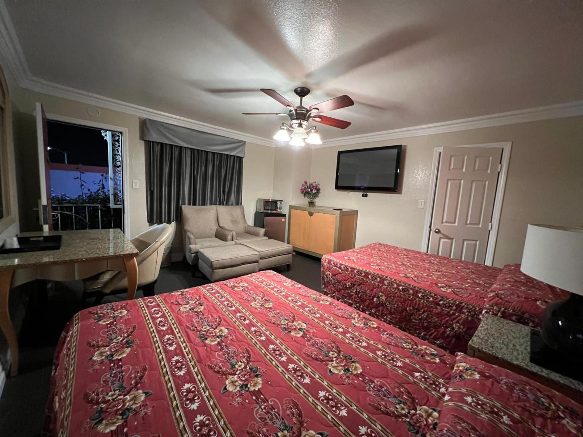 Flamingo Motel Oxnard photo 27