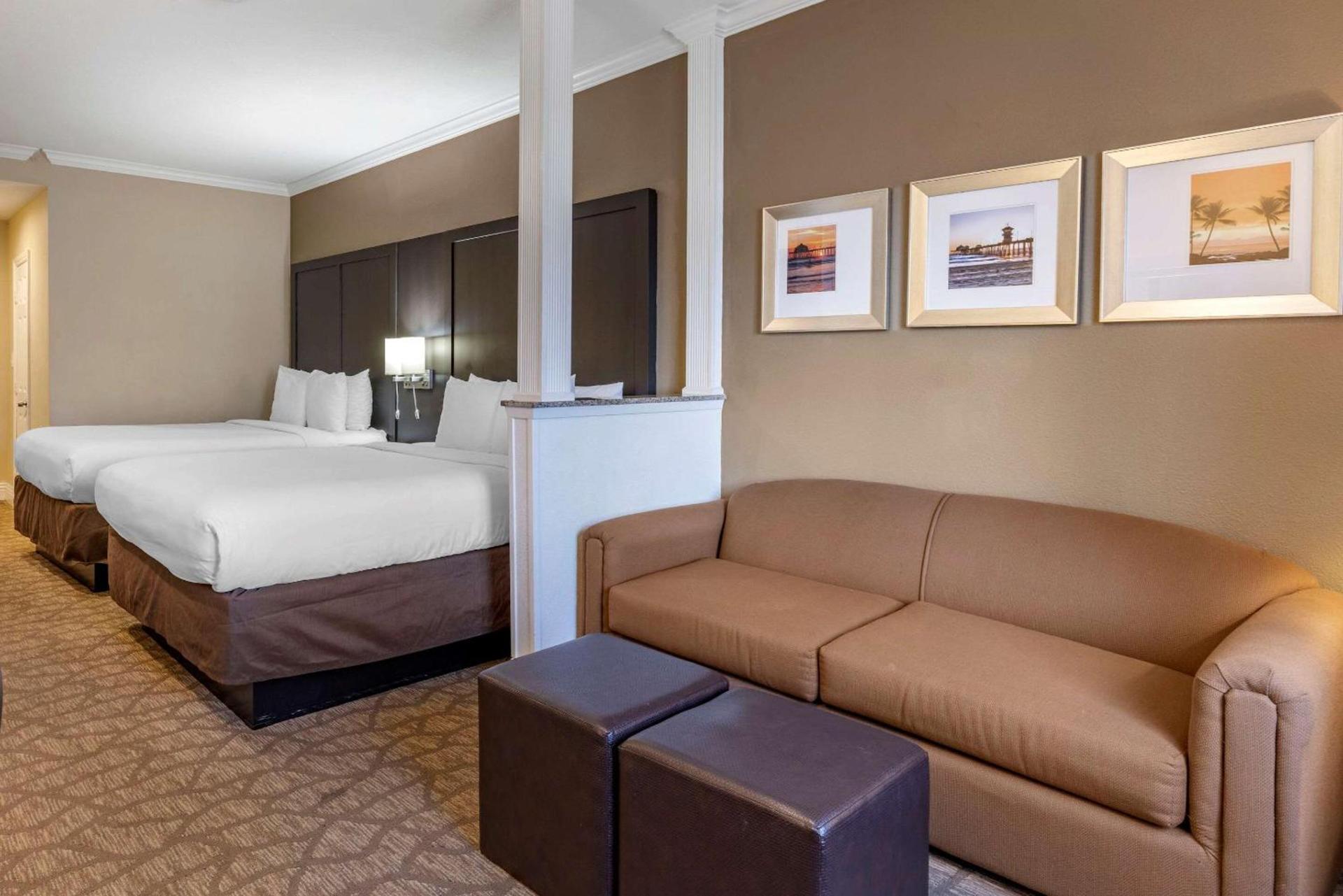 Comfort Inn & Suites Huntington Beach photo 24