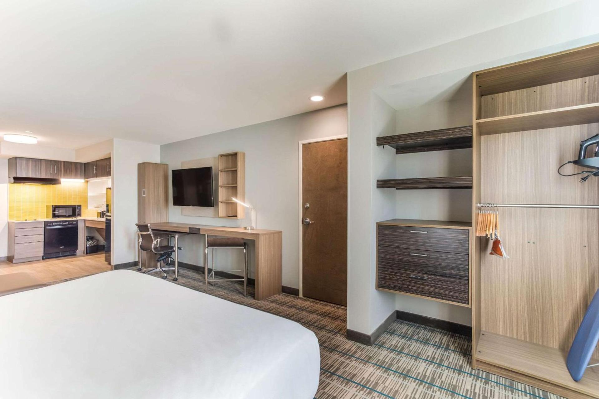 MainStay Suites Murfreesboro photo 7