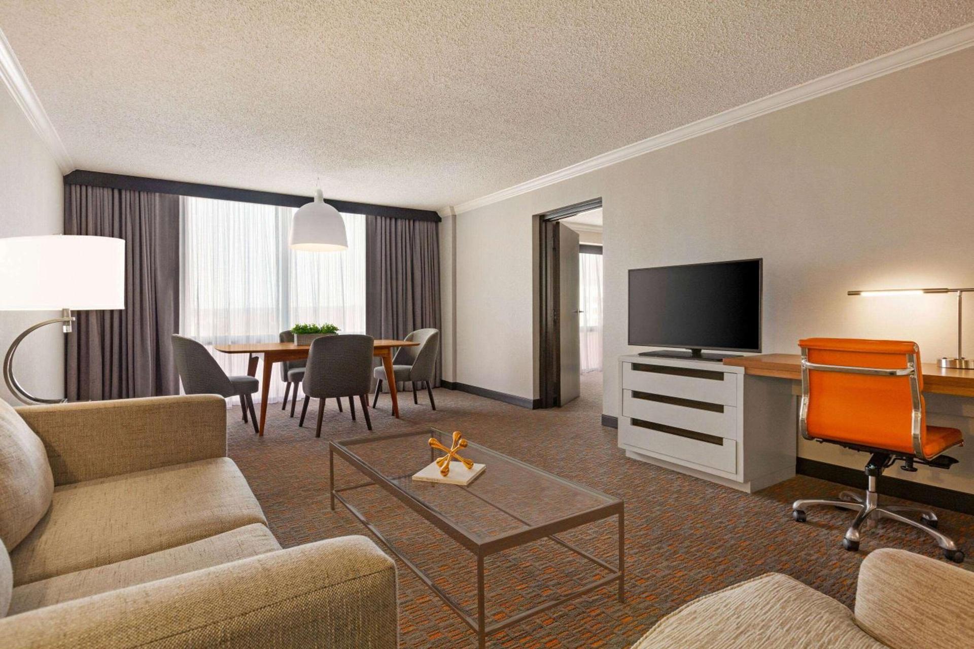 Wyndham Fort Smith City Center photo 27