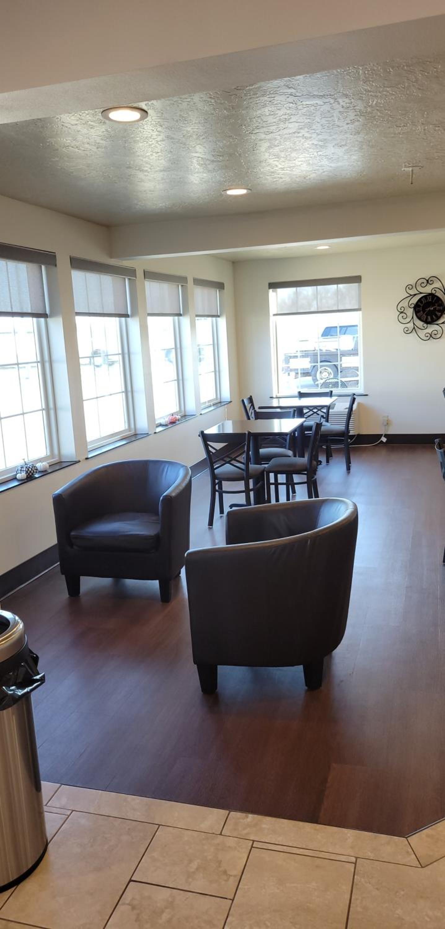 Boarders Inn & Suites by Cobblestone Hotels - Broken Bow photo 13