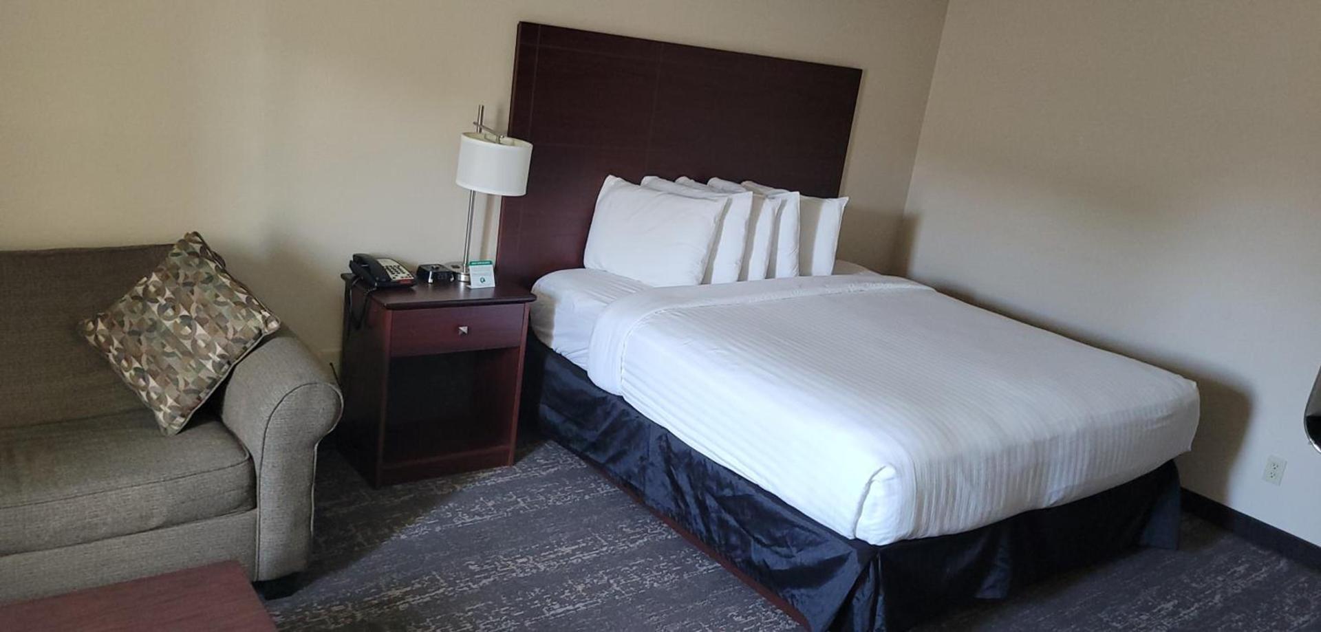 Boarders Inn & Suites by Cobblestone Hotels - Broken Bow photo 20