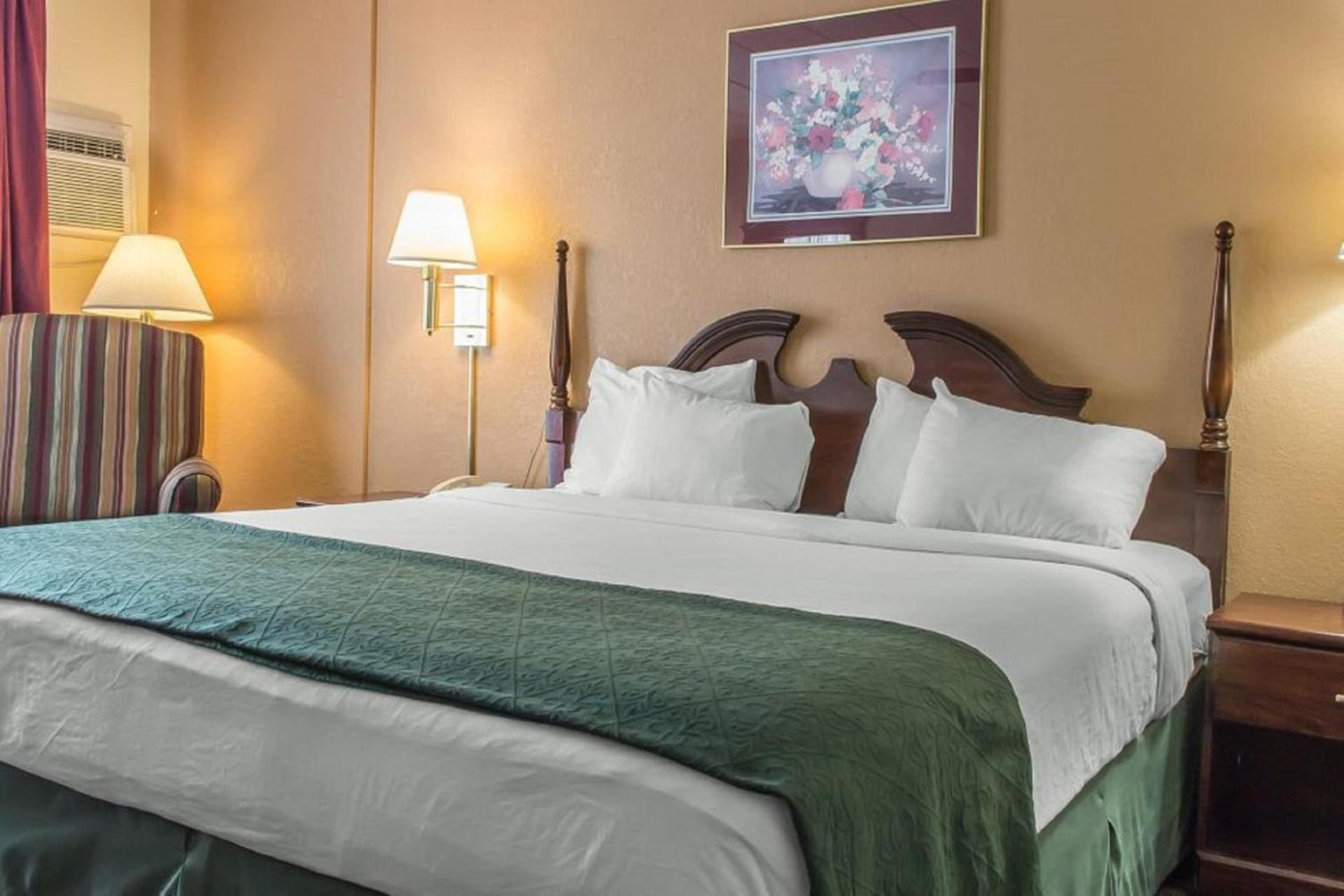 FairBridge Inn & Suites Poconos photo 3