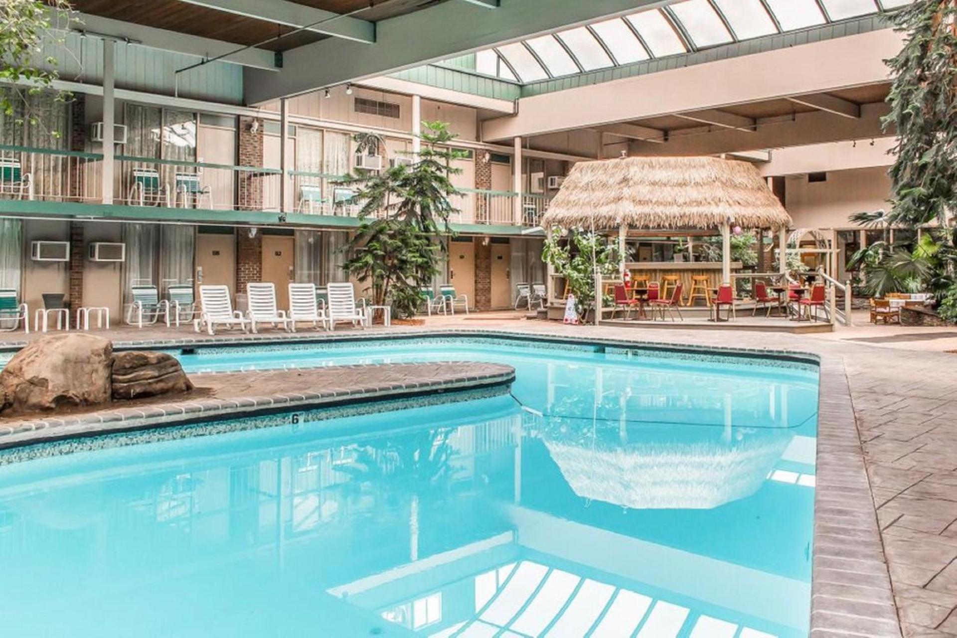FairBridge Inn & Suites Poconos photo 11