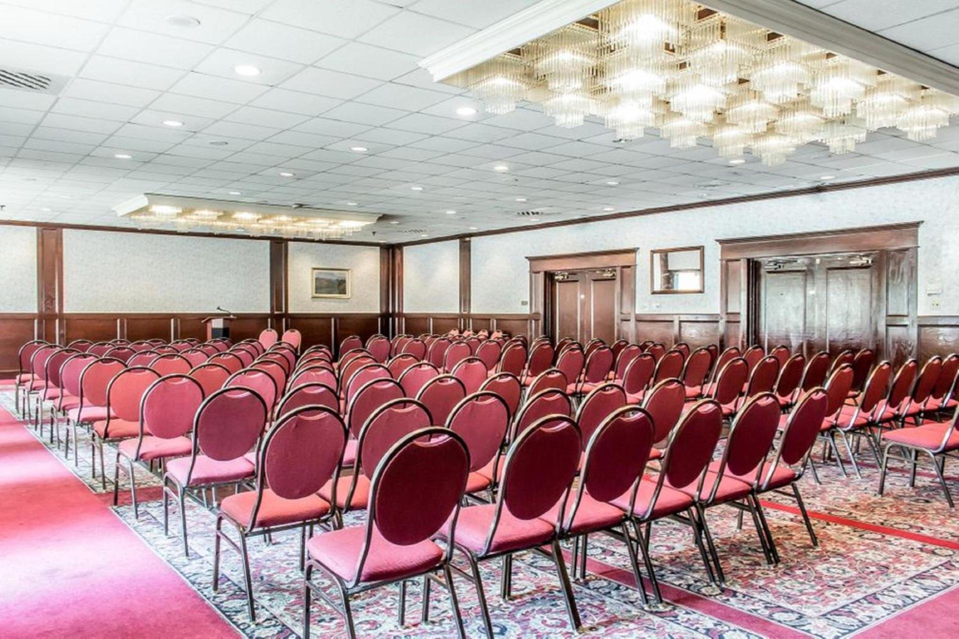 FairBridge Inn & Suites Poconos photo 13