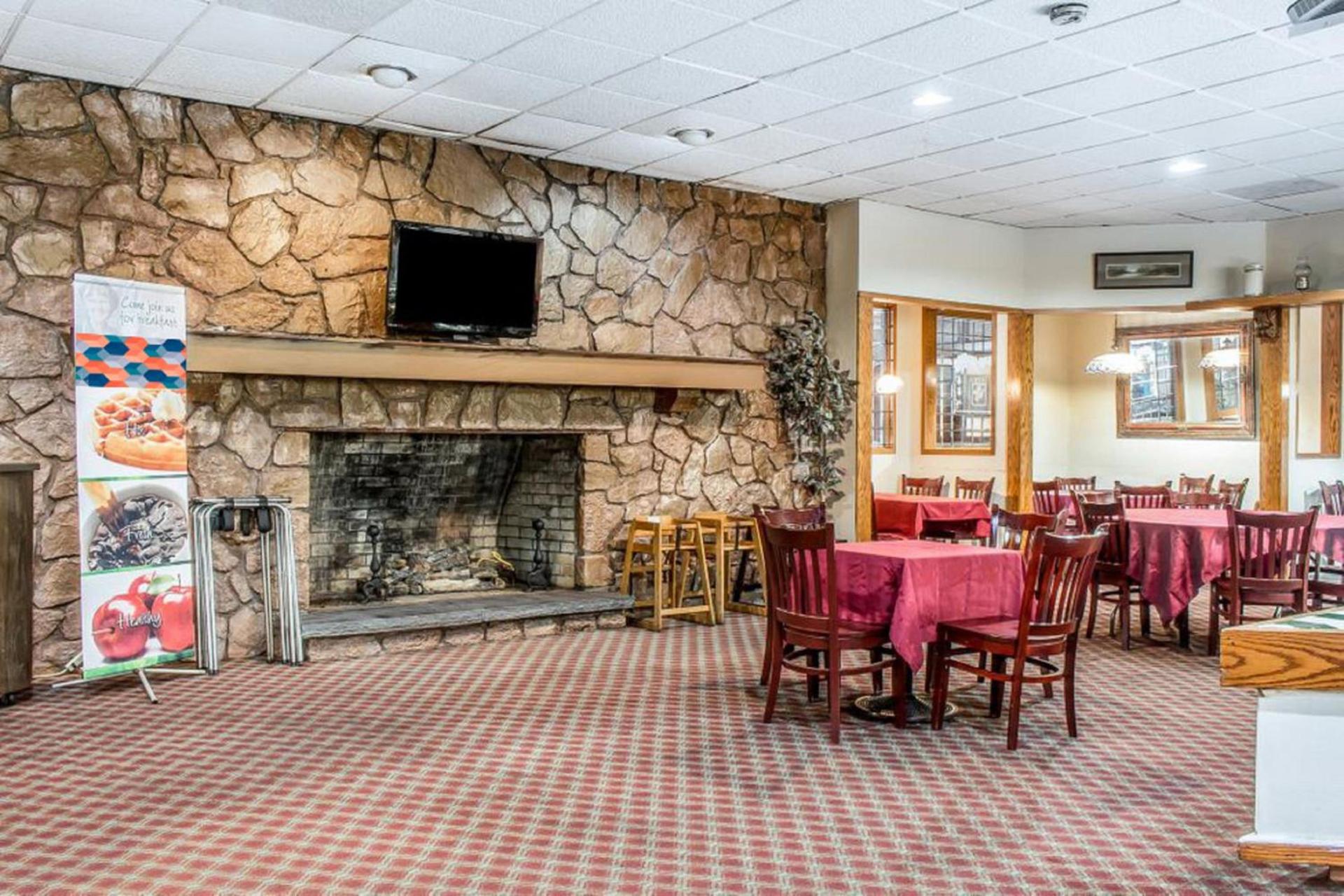 FairBridge Inn & Suites Poconos photo 15