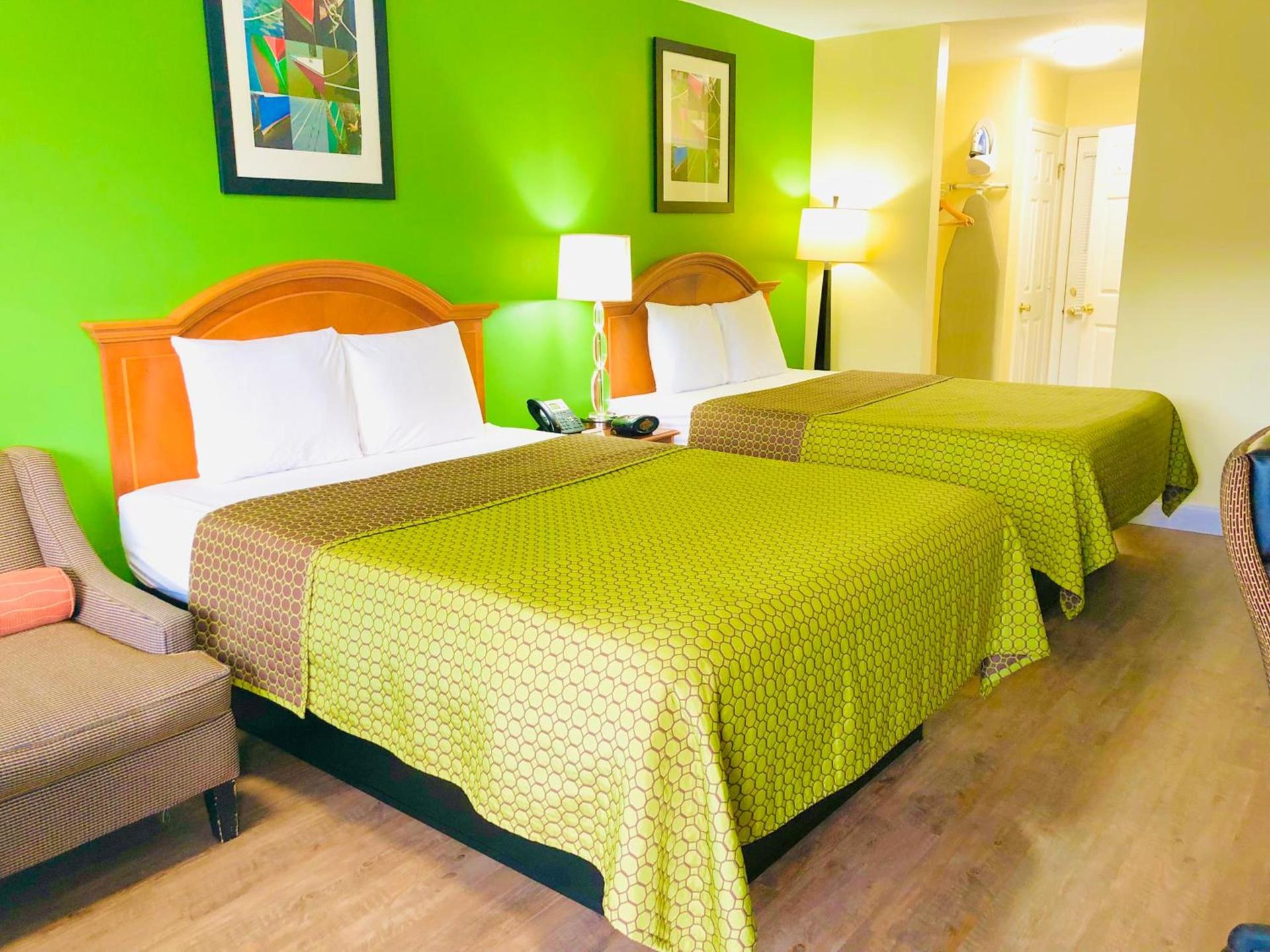 Classic Suites - Cleveland photo 16