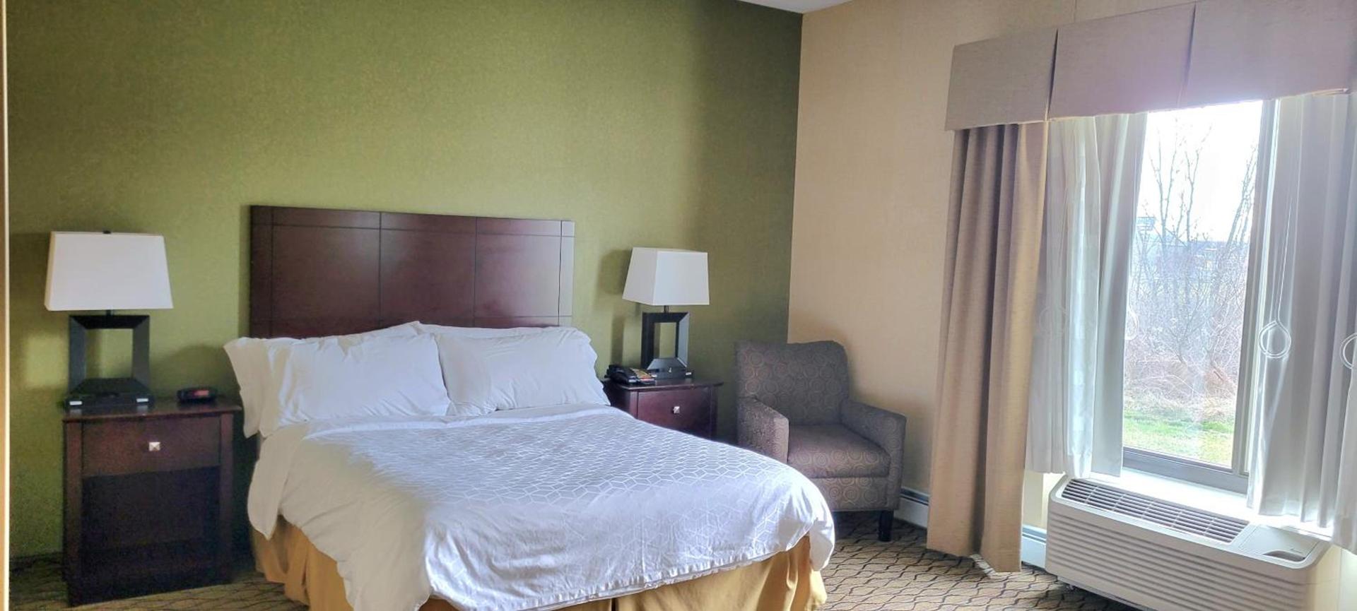 Wingate by Wyndham Kittanning photo 5