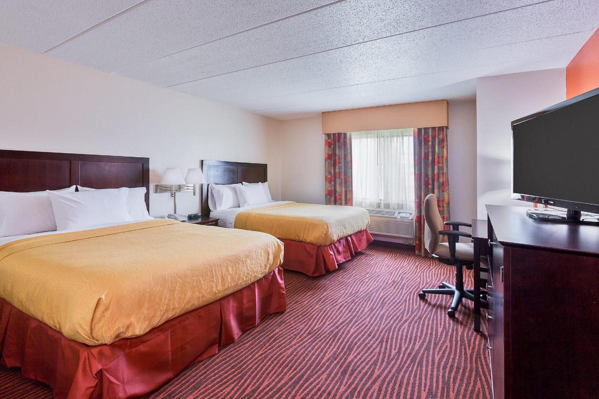 AmericInn by Wyndham Muscatine photo 39