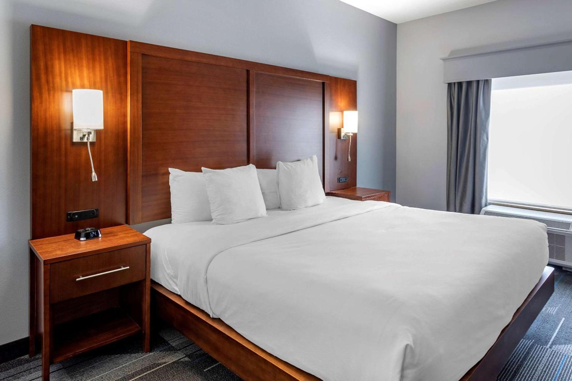 Comfort Suites Olive Branch - Memphis South photo 19