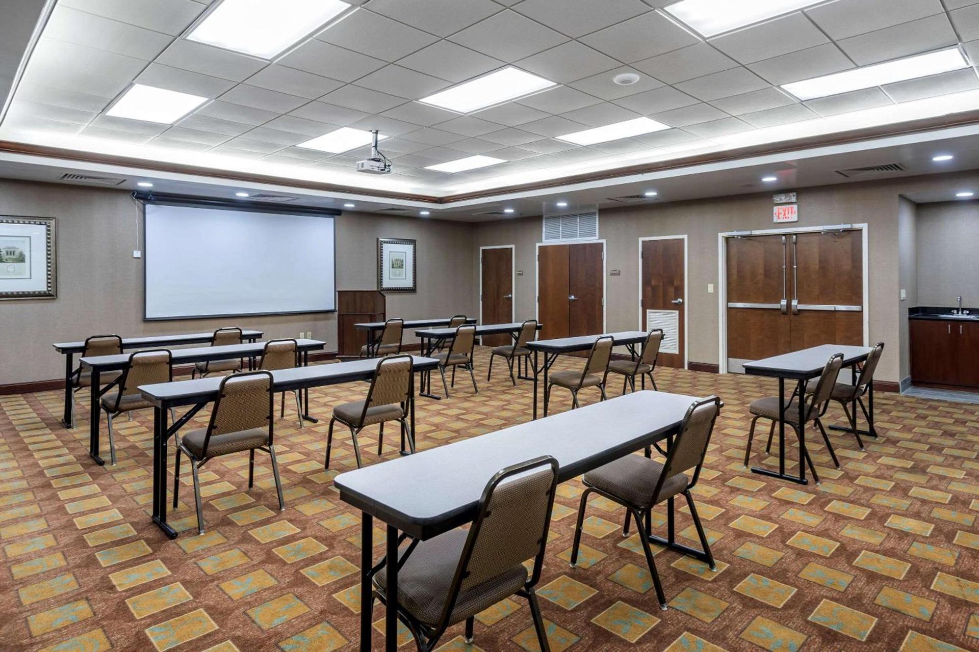 Comfort Suites Olive Branch - Memphis South photo 30