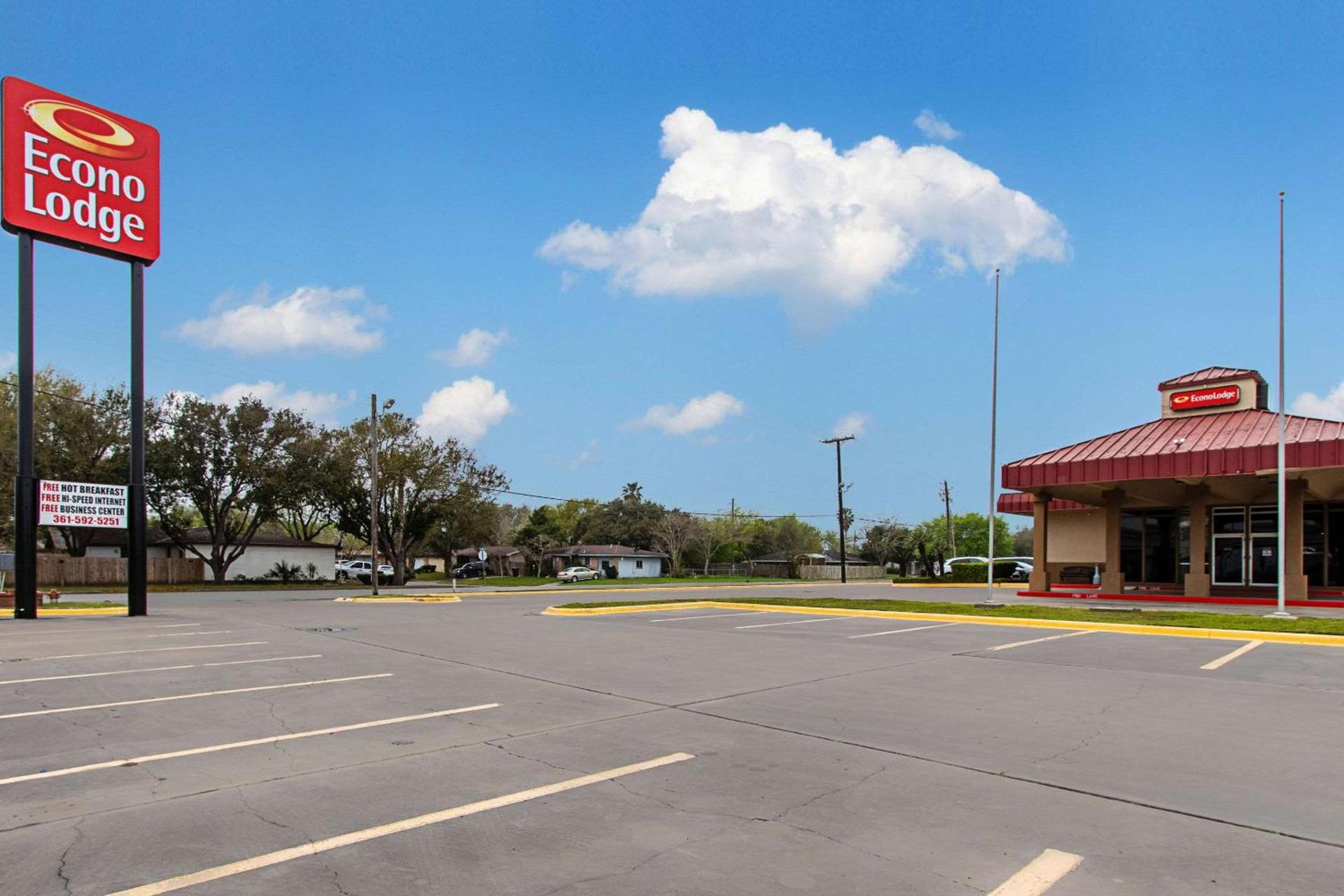Econo Lodge Kingsville photo 2