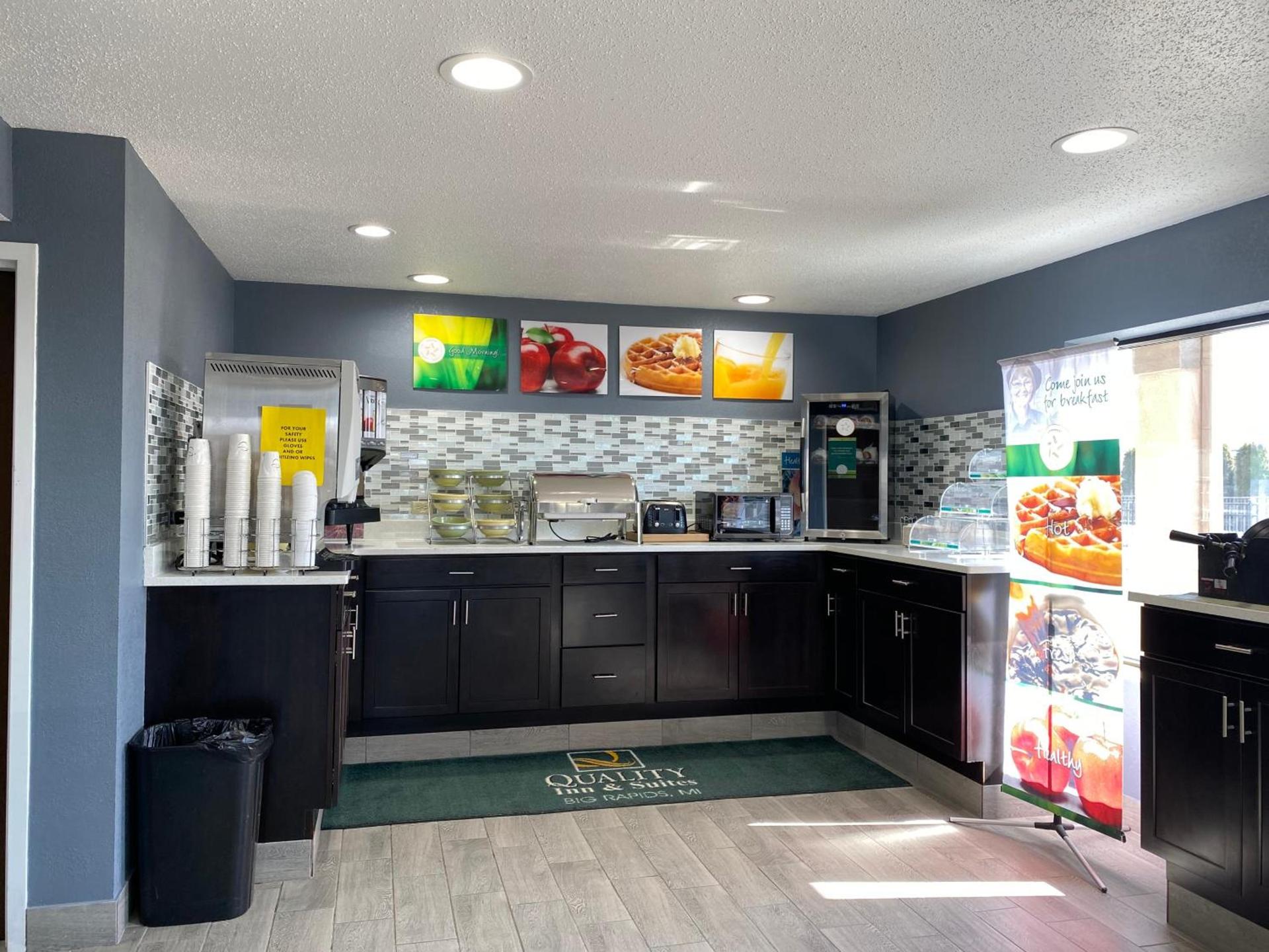 Quality Inn & Suites Big Rapids near University photo 32