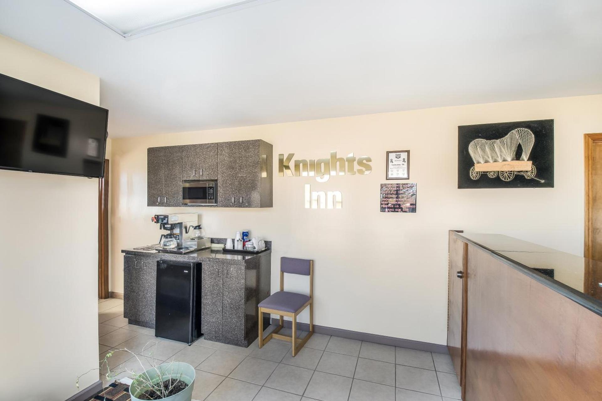 Knights Inn - Cleveland photo 8
