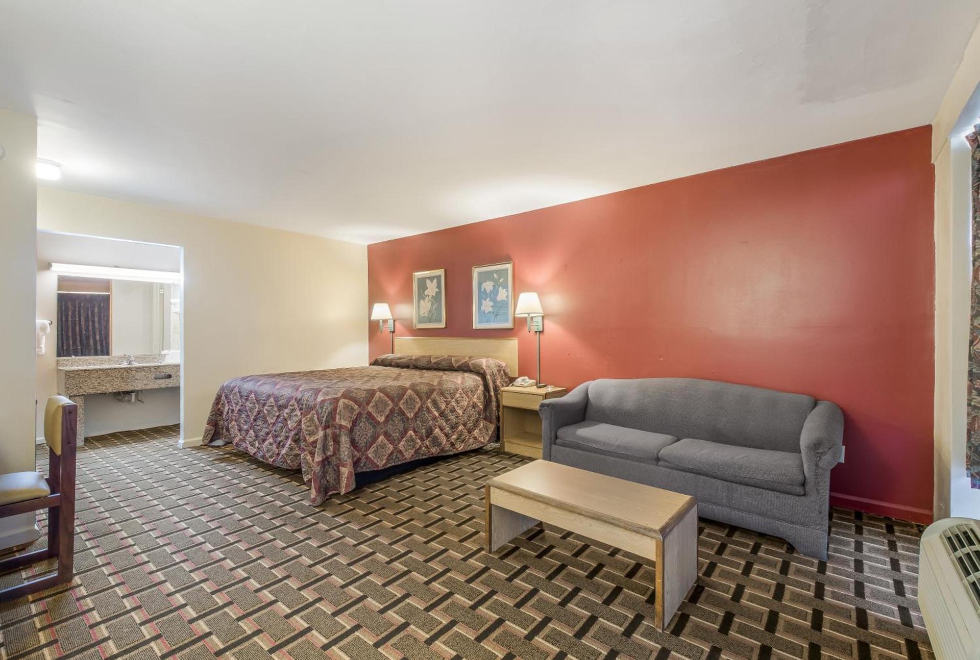 Knights Inn - Cleveland photo 14
