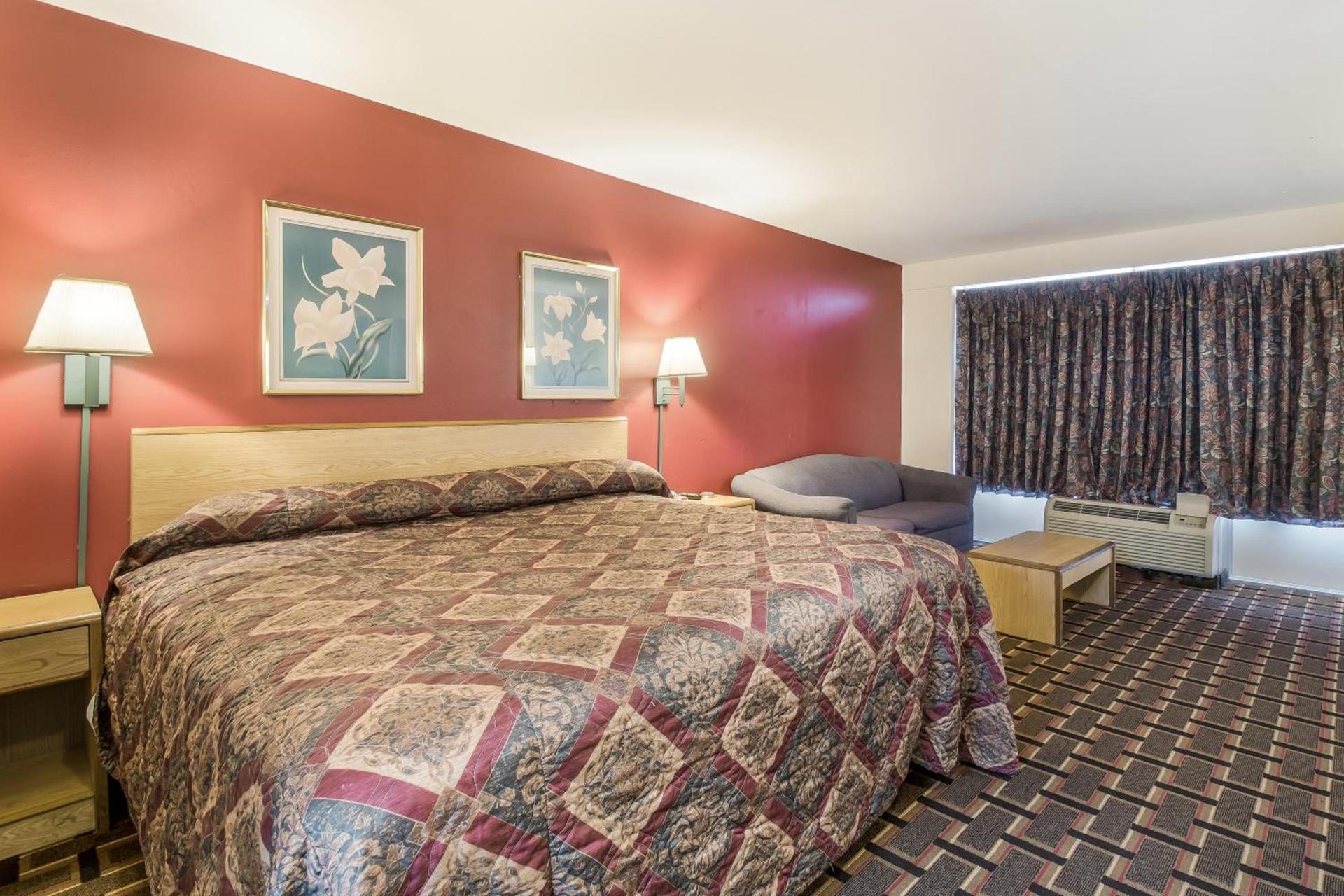 Knights Inn - Cleveland photo 13