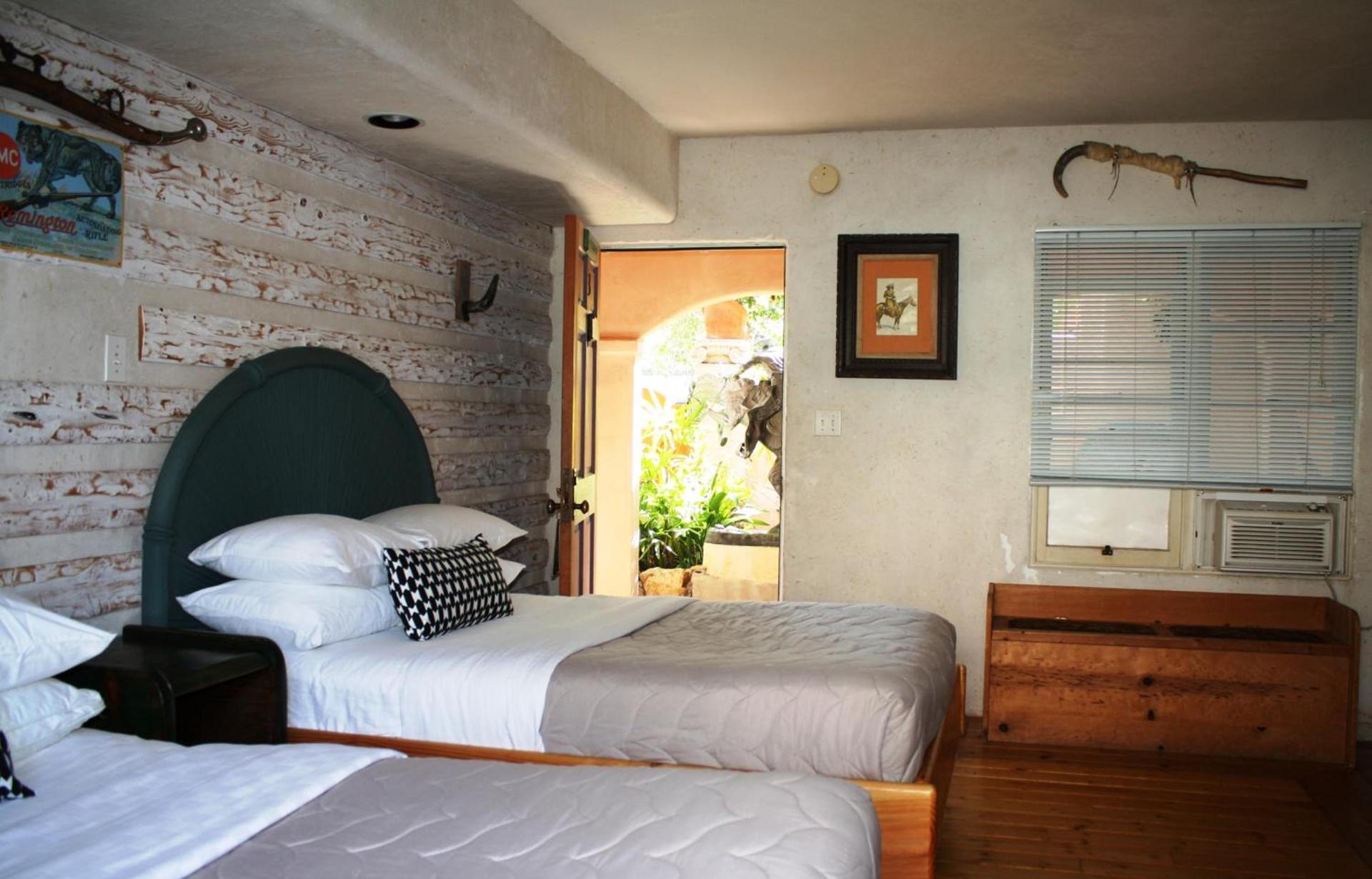 Les Artistes Inn photo 49