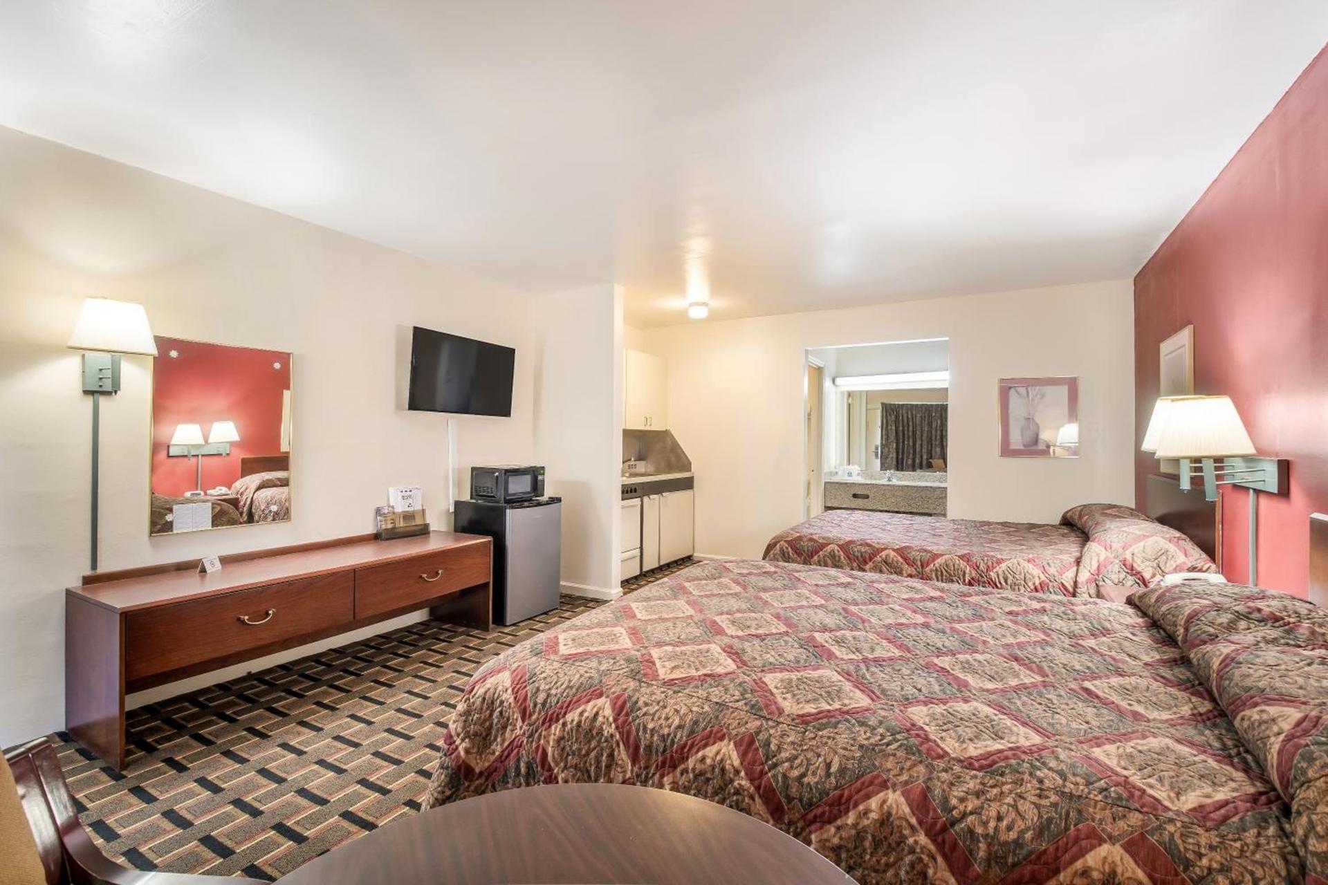 Knights Inn - Cleveland photo 18