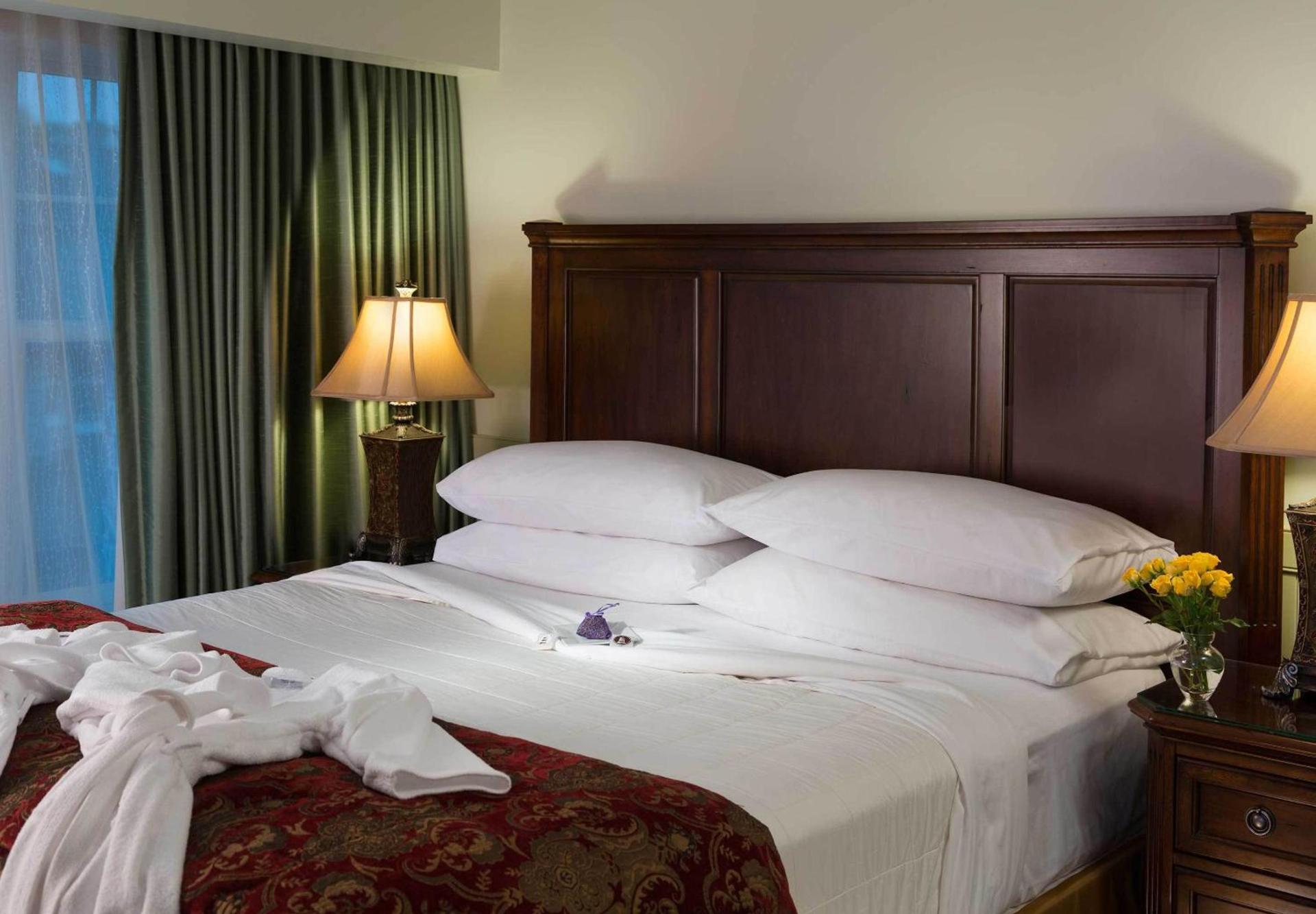 Grand Harbor Inn photo 9