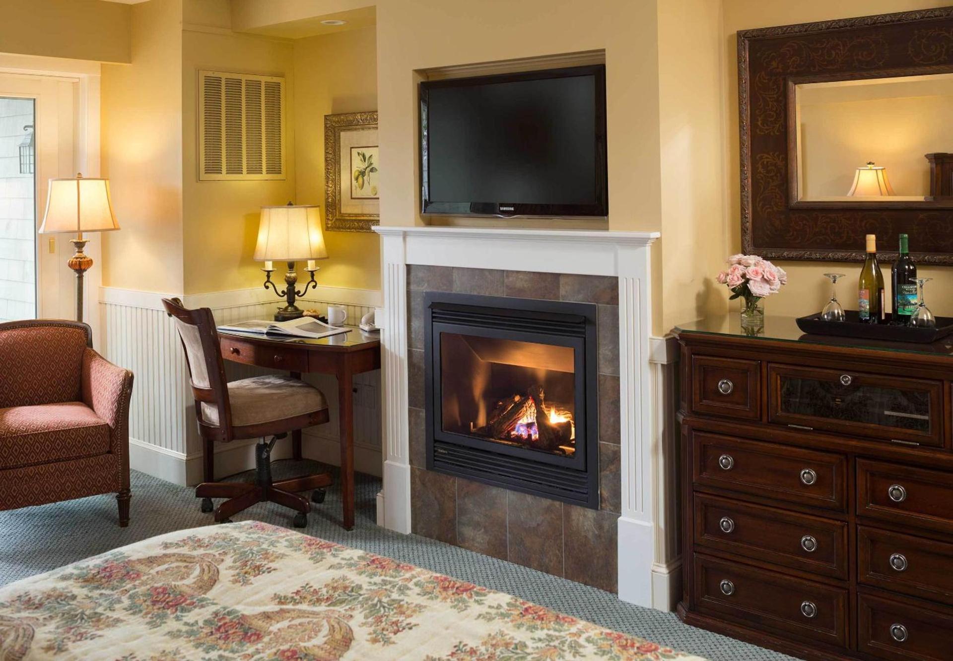 Grand Harbor Inn photo 14