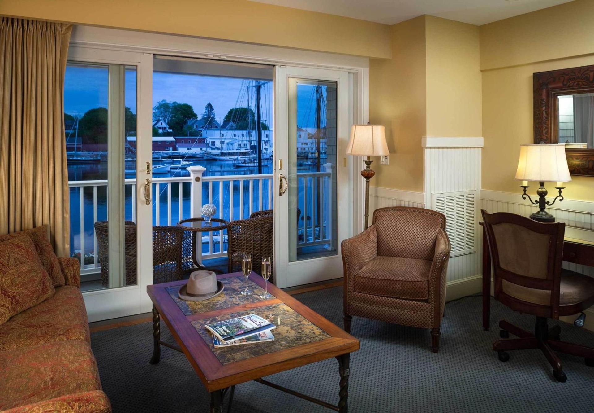 Grand Harbor Inn photo 12