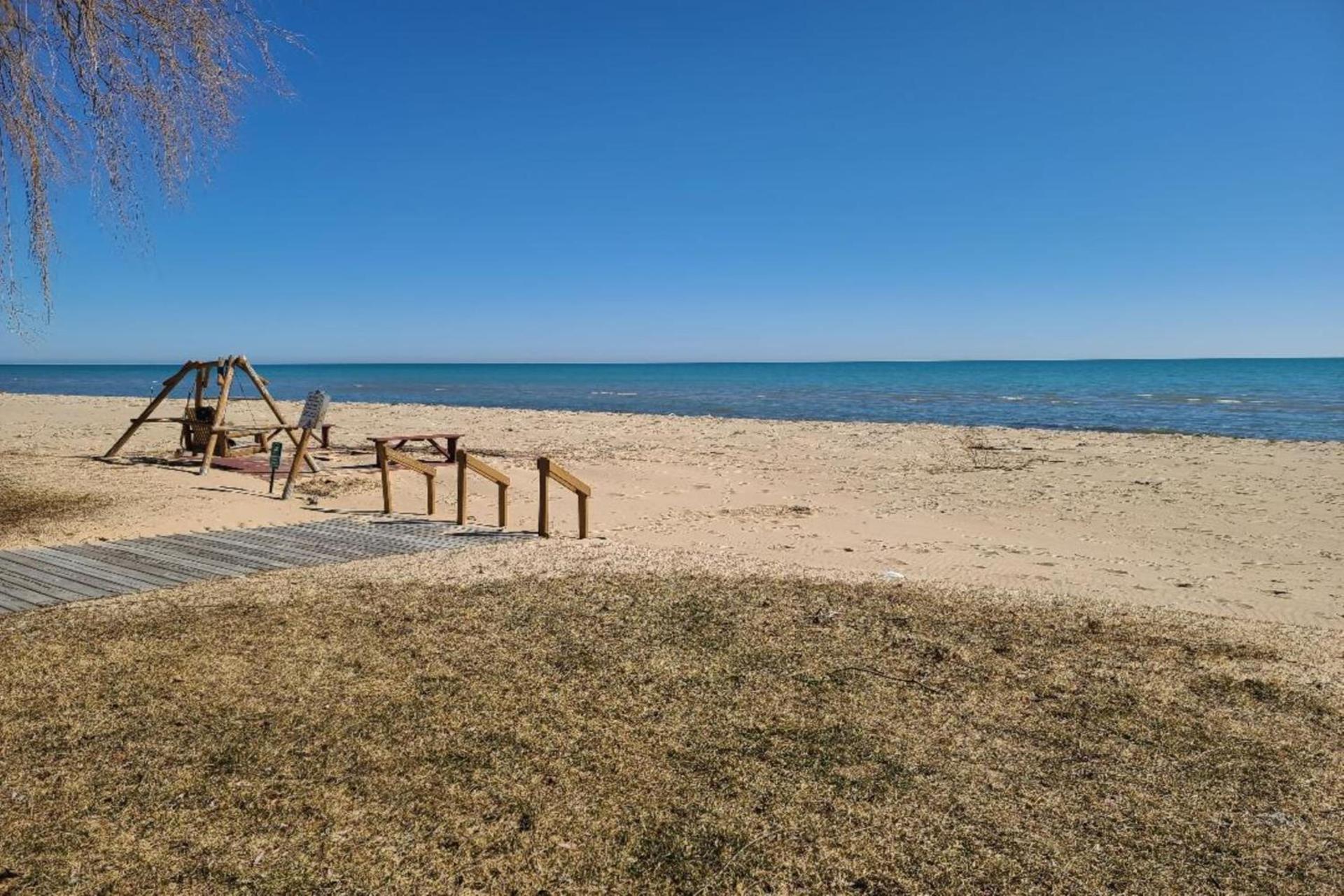 Sunrise Beach Oscoda @ Surfside photo 7