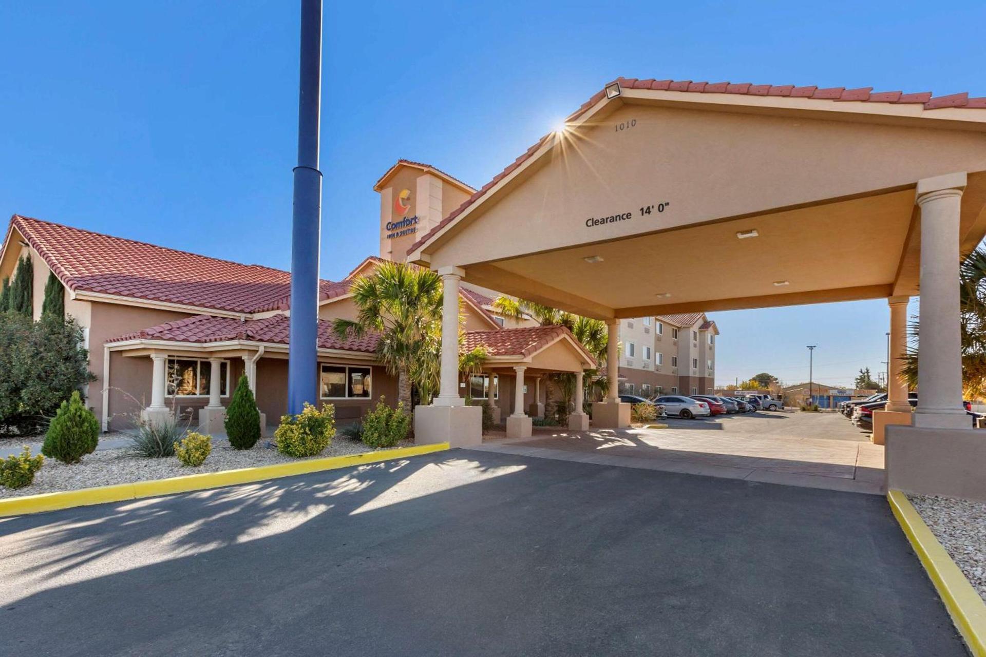 Comfort Inn & Suites Deming photo 3