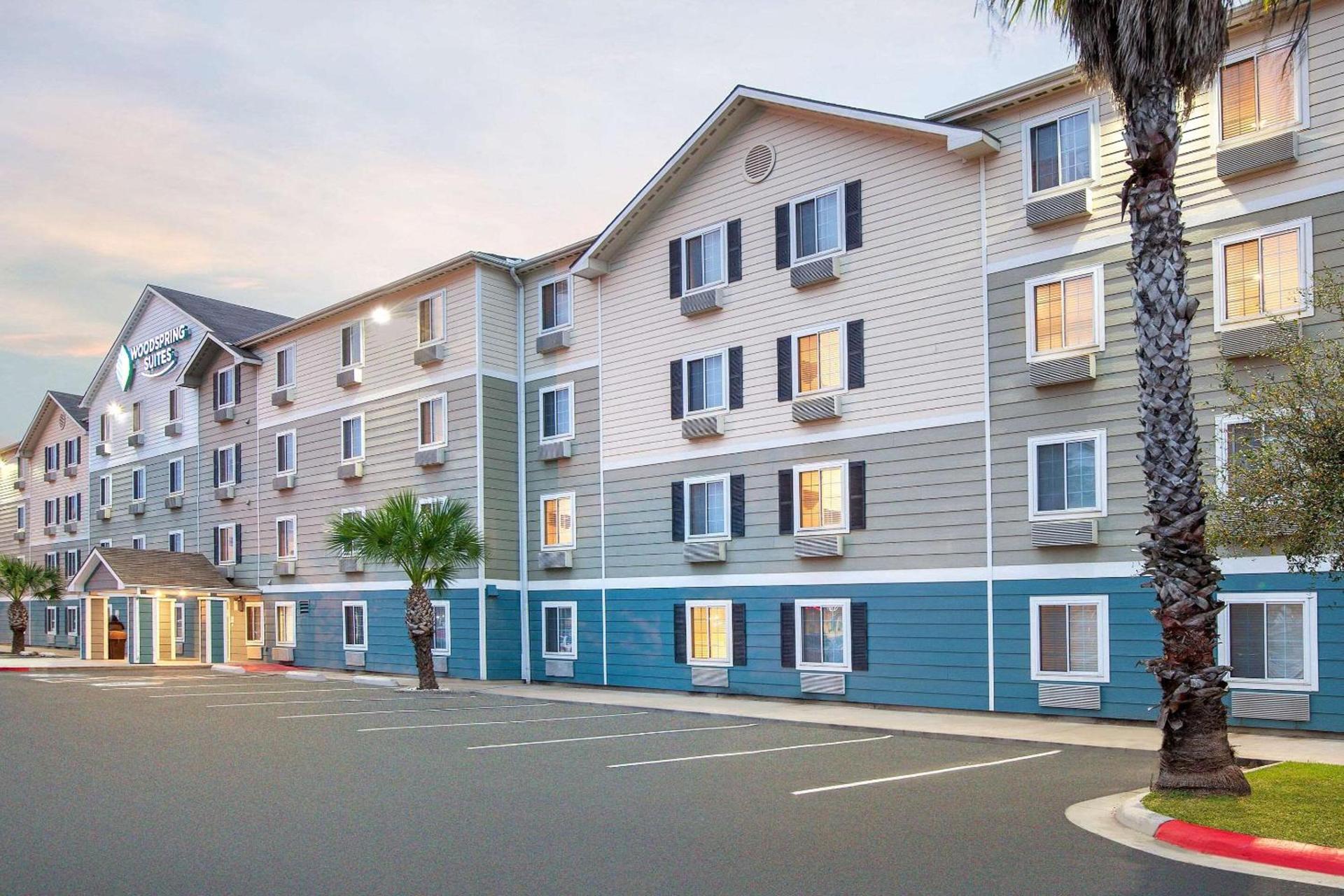 WoodSpring Suites Pharr photo 3