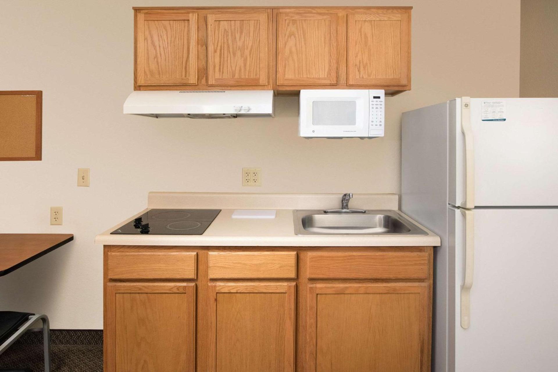 WoodSpring Suites Pharr photo 13