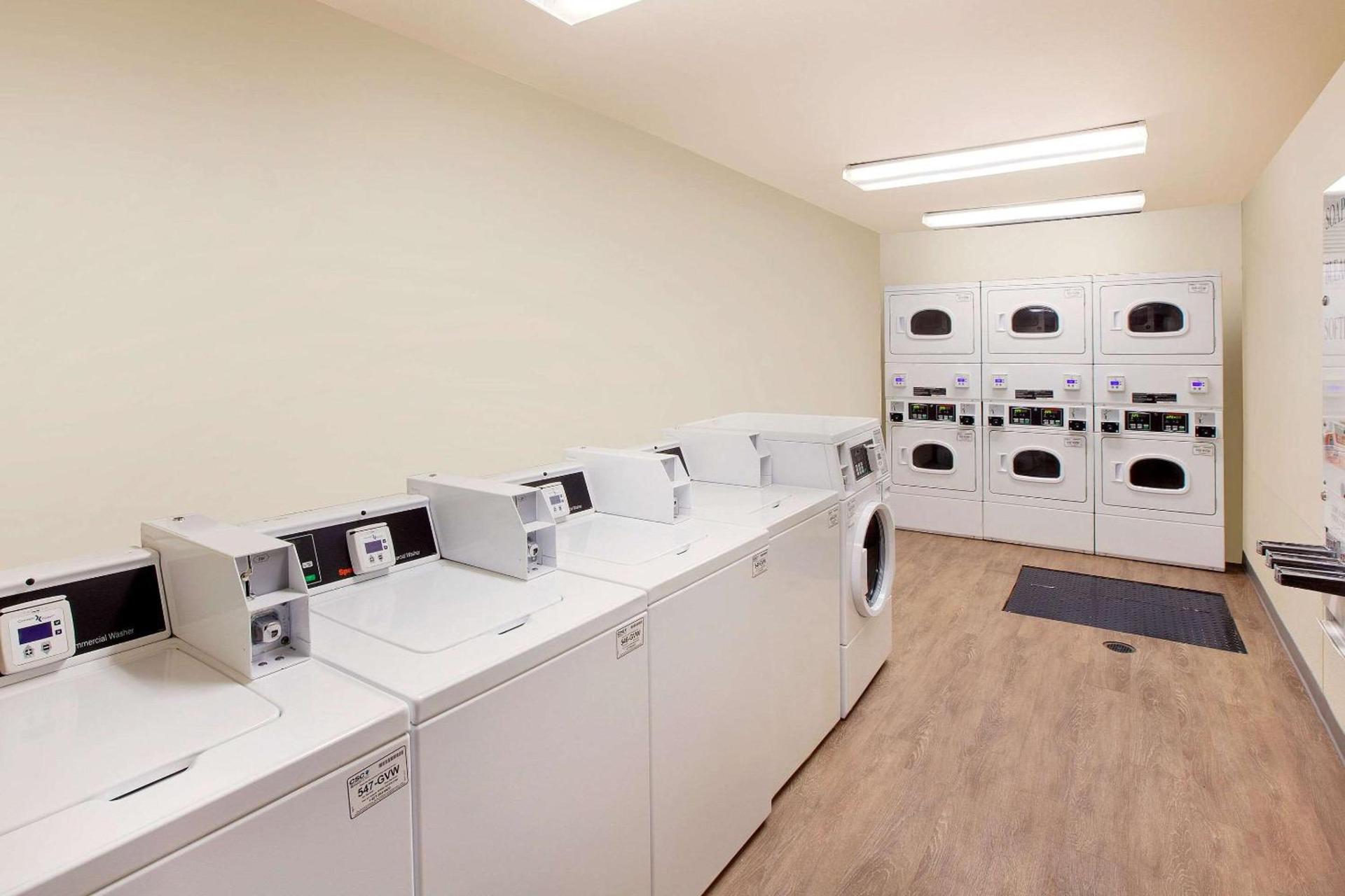 WoodSpring Suites Harlingen photo 14