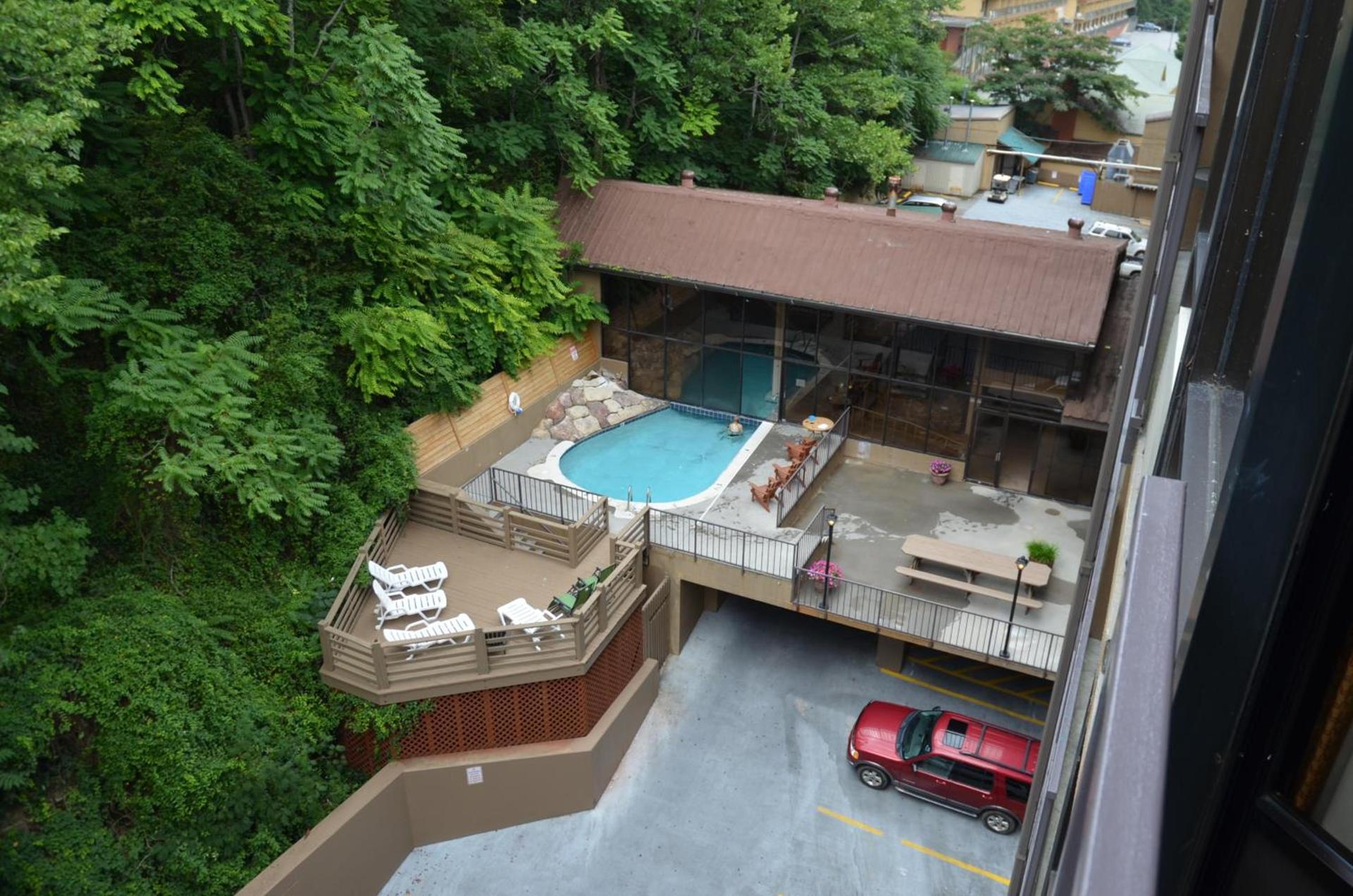 Edgewater Hotel and Conference Center photo 21