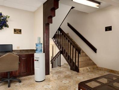 Super 8 by Wyndham Carlsbad photo 14