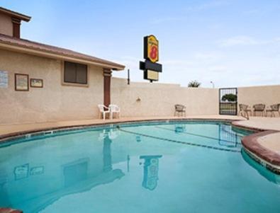 Super 8 by Wyndham Carlsbad photo 13