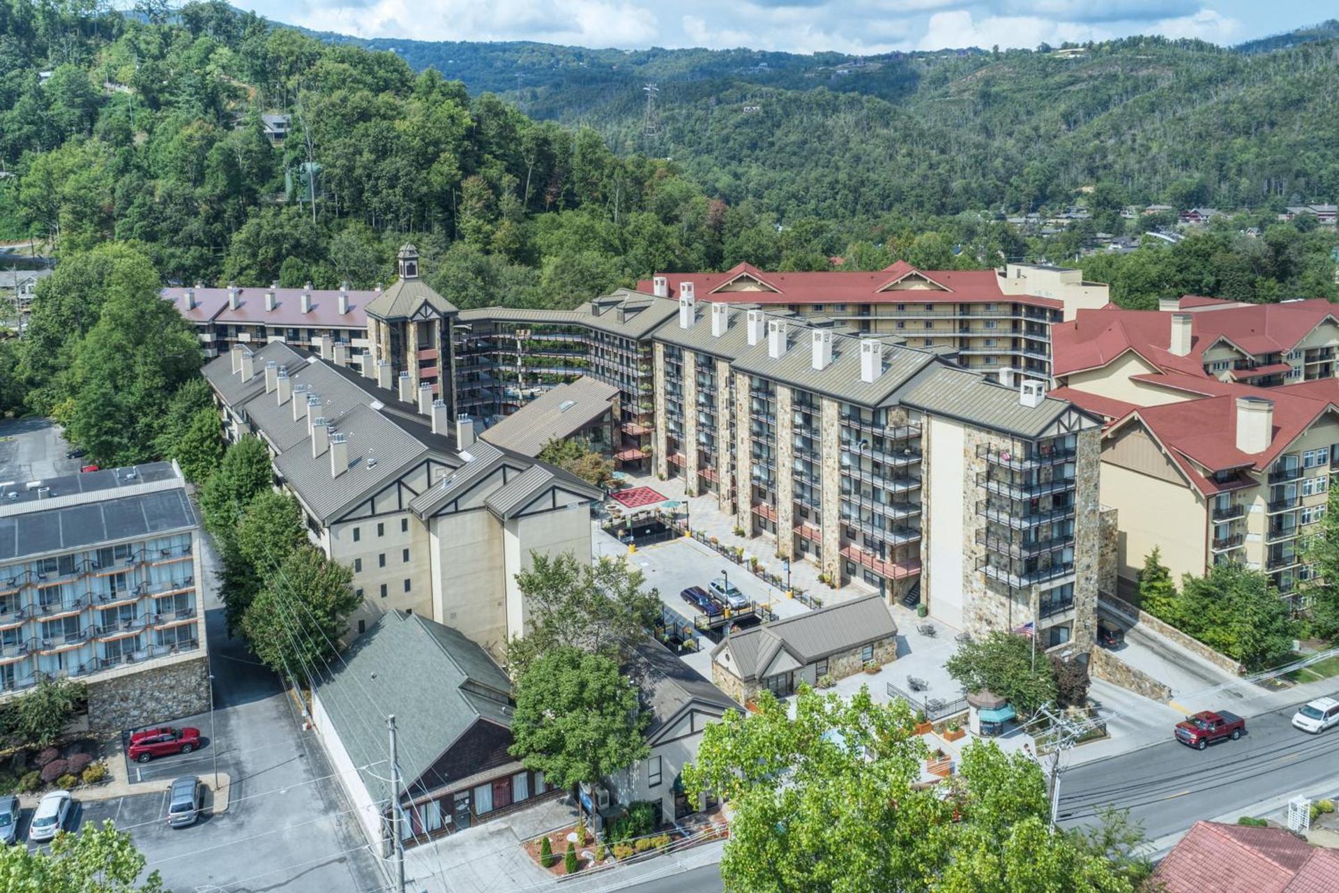 Gatlinburg Town Square photo 20