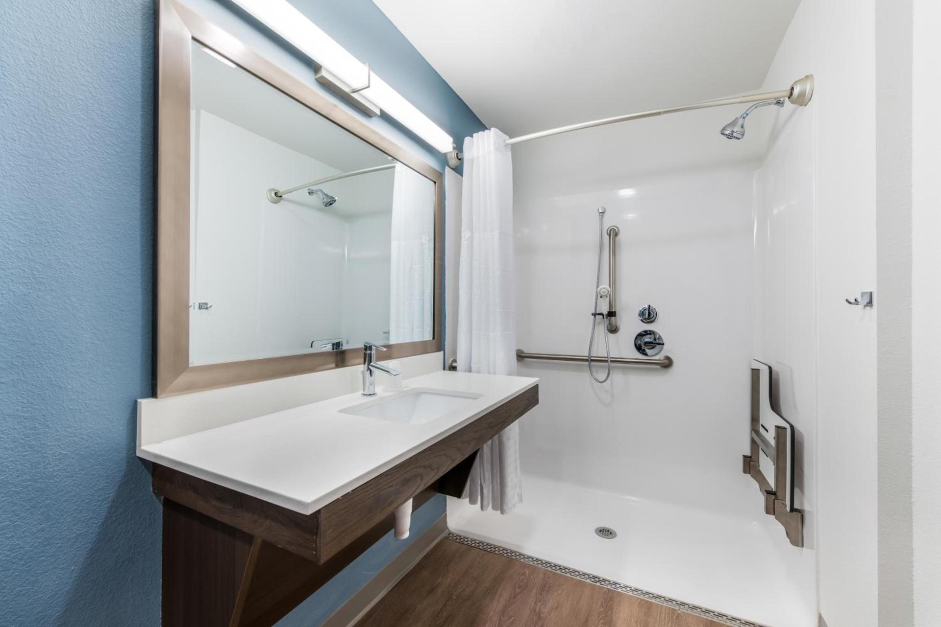 WoodSpring Suites Tampa Airport North Veterans Expressway photo 28